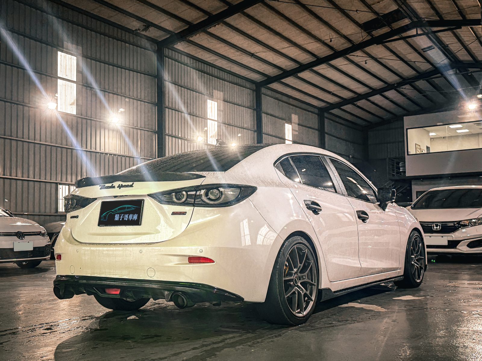2018 Mazda 3 4D Photo 3