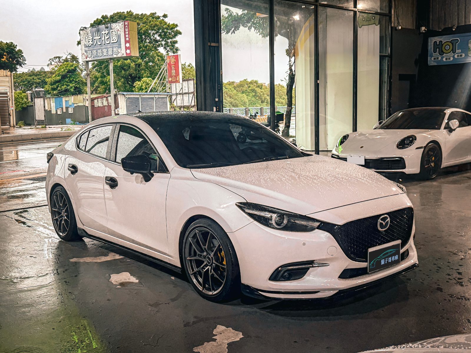 2018 Mazda 3 4D Photo 2