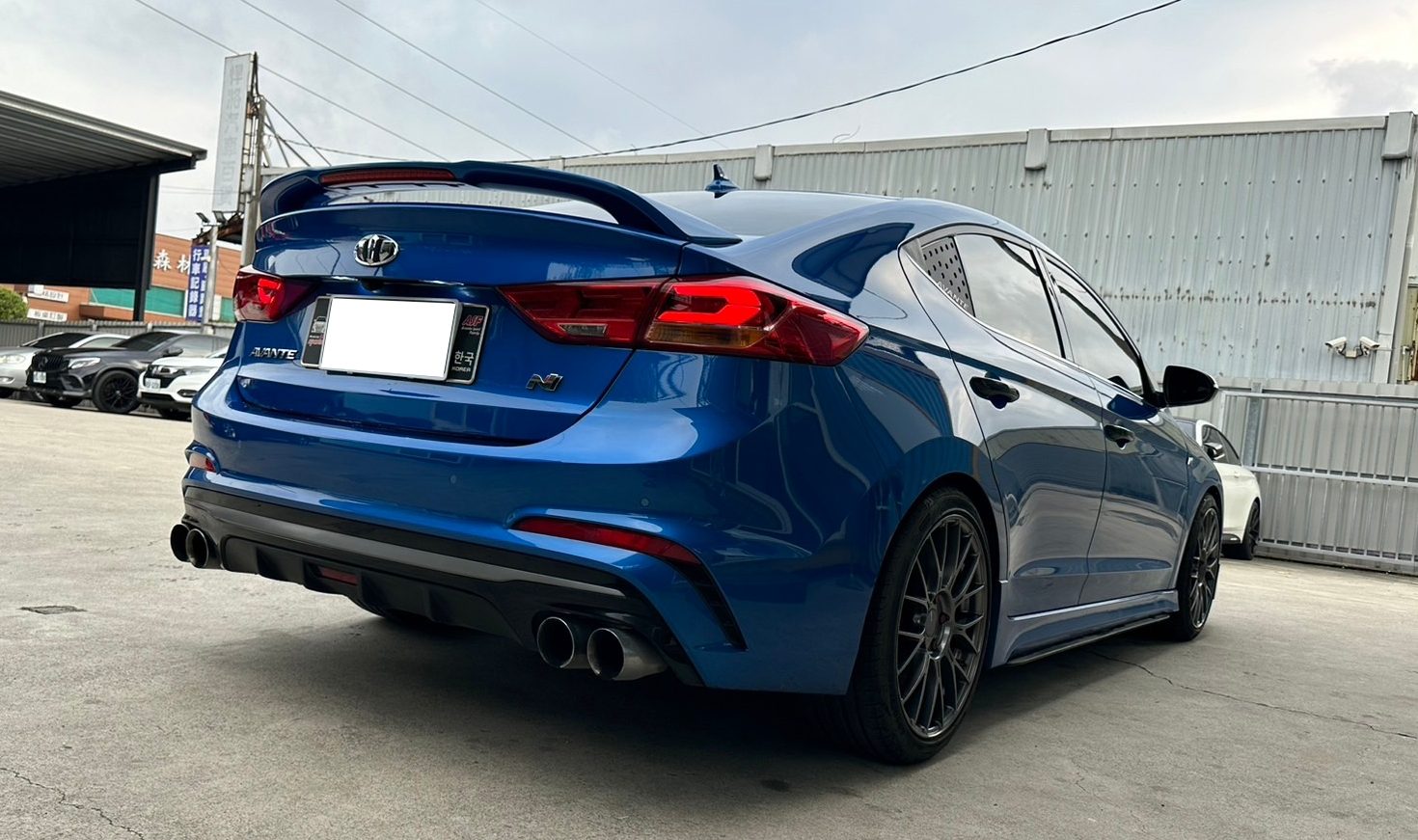 2018 Hyundai Elantra Sport Photo 4