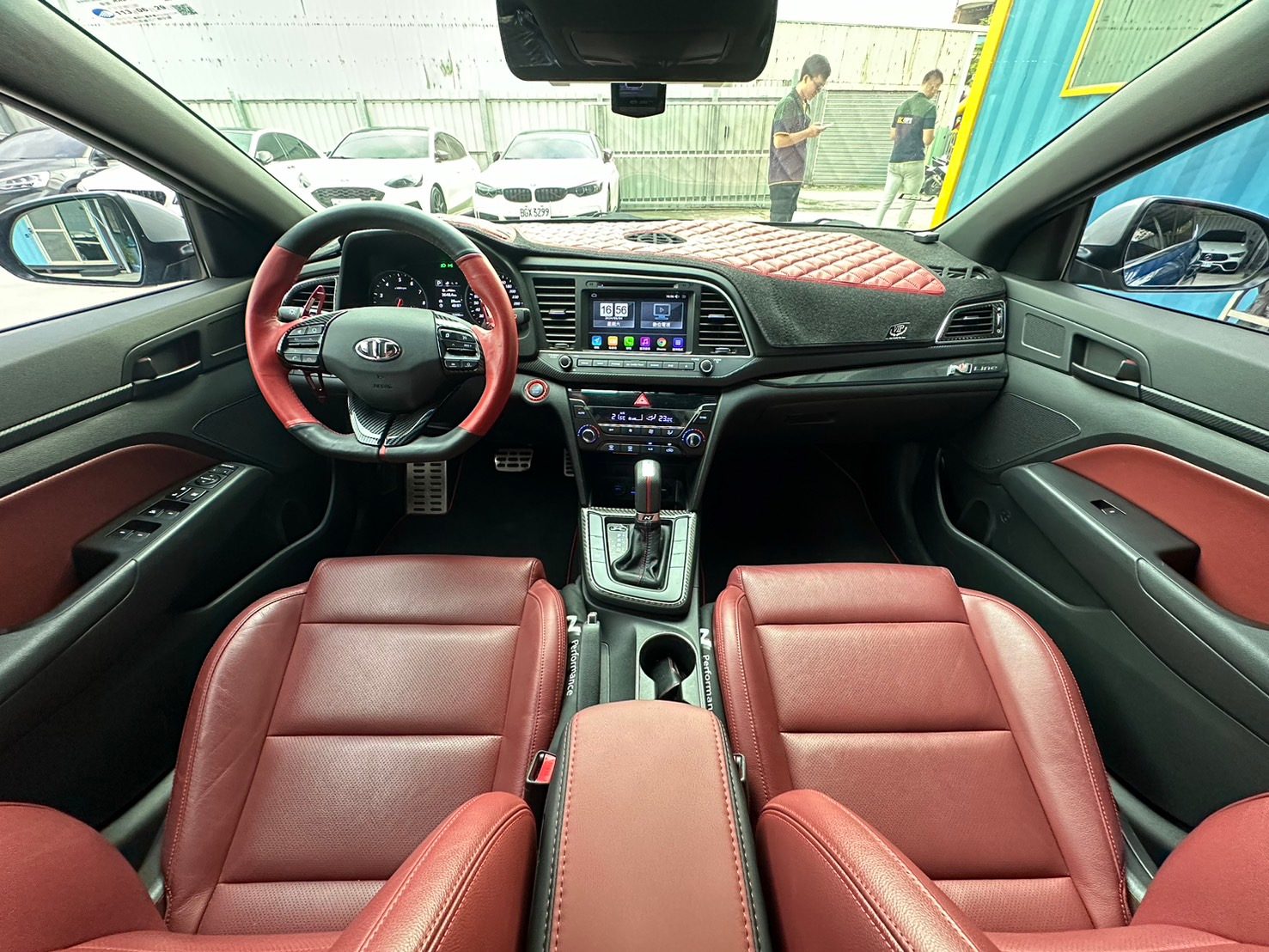 2018 Hyundai Elantra Sport Photo 8