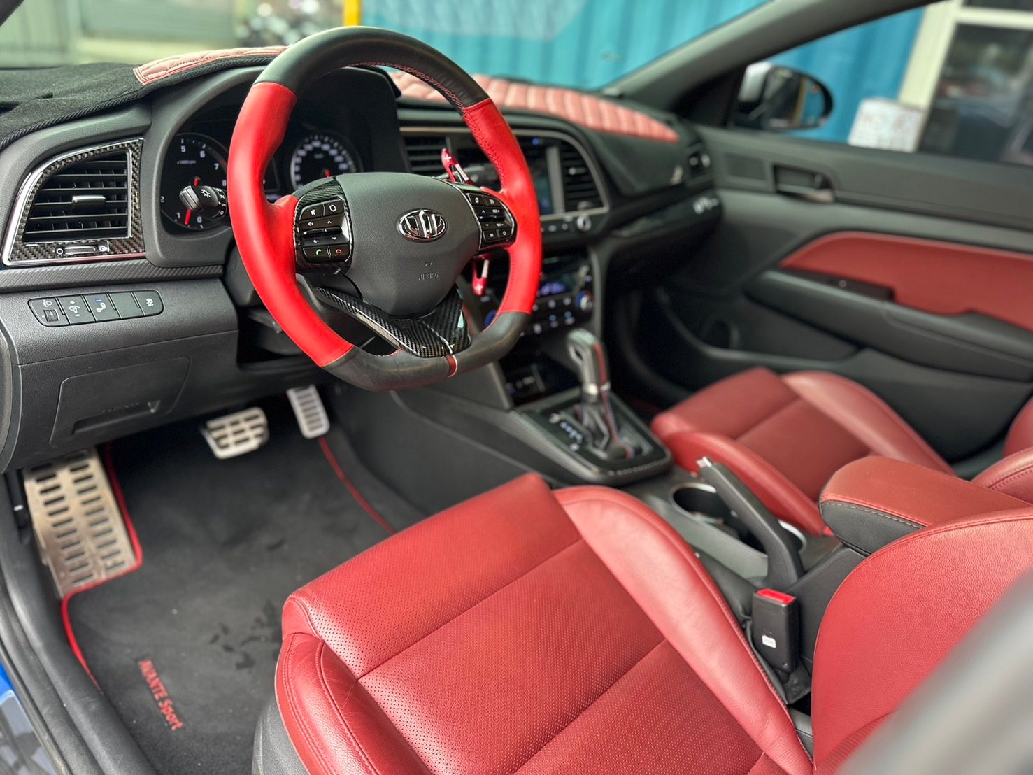 2018 Hyundai Elantra Sport Photo 6