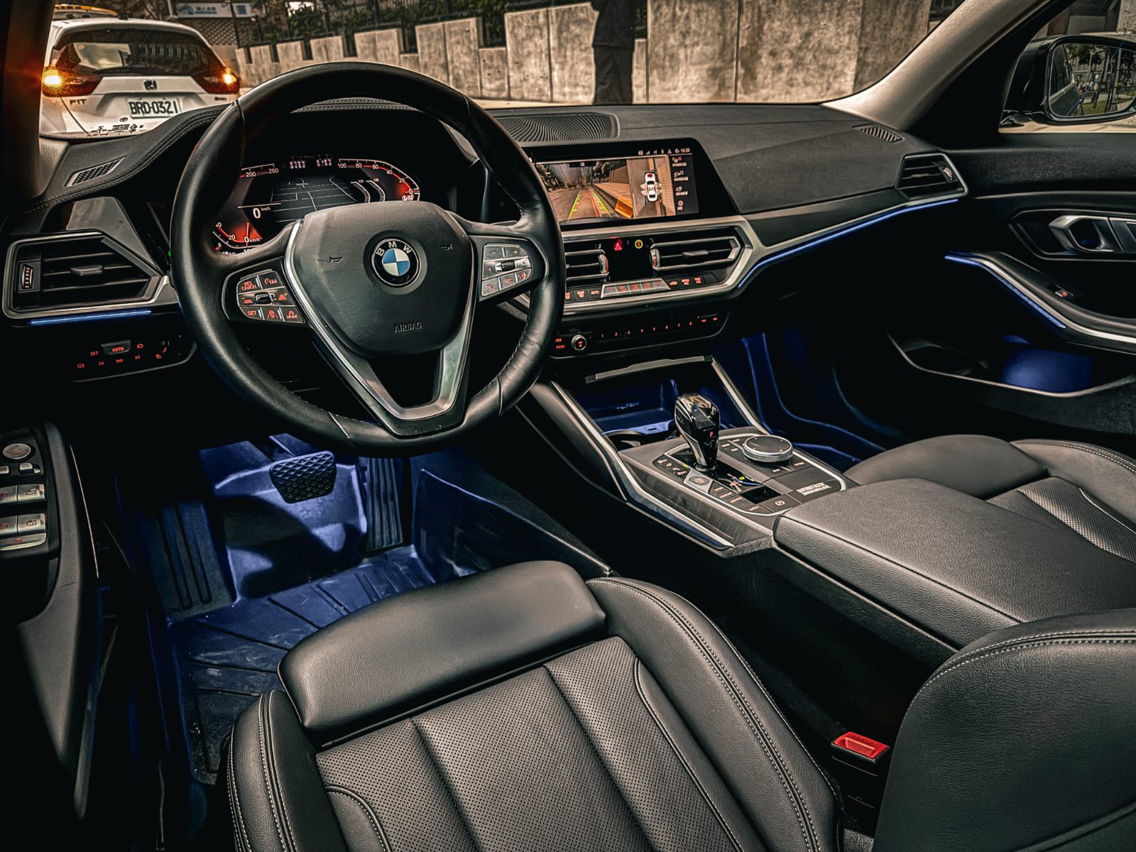 2021 BMW 318i 3 Series Photo 4