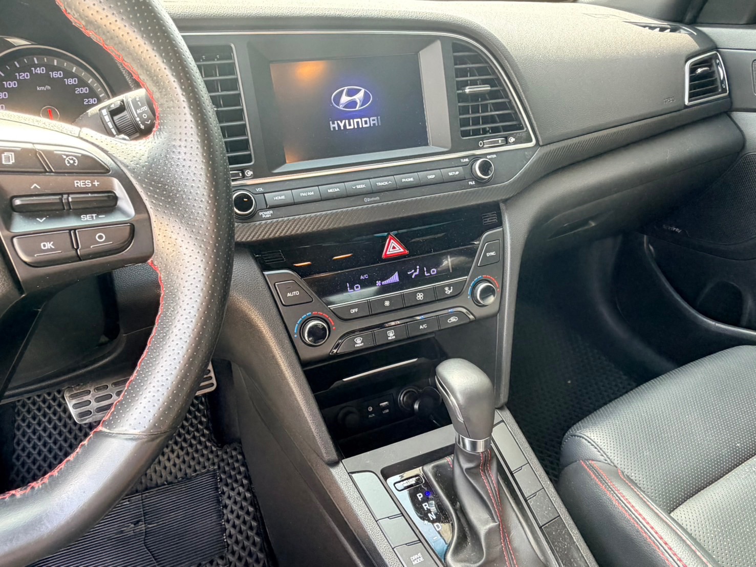 2019 Hyundai Elantra 照片 6