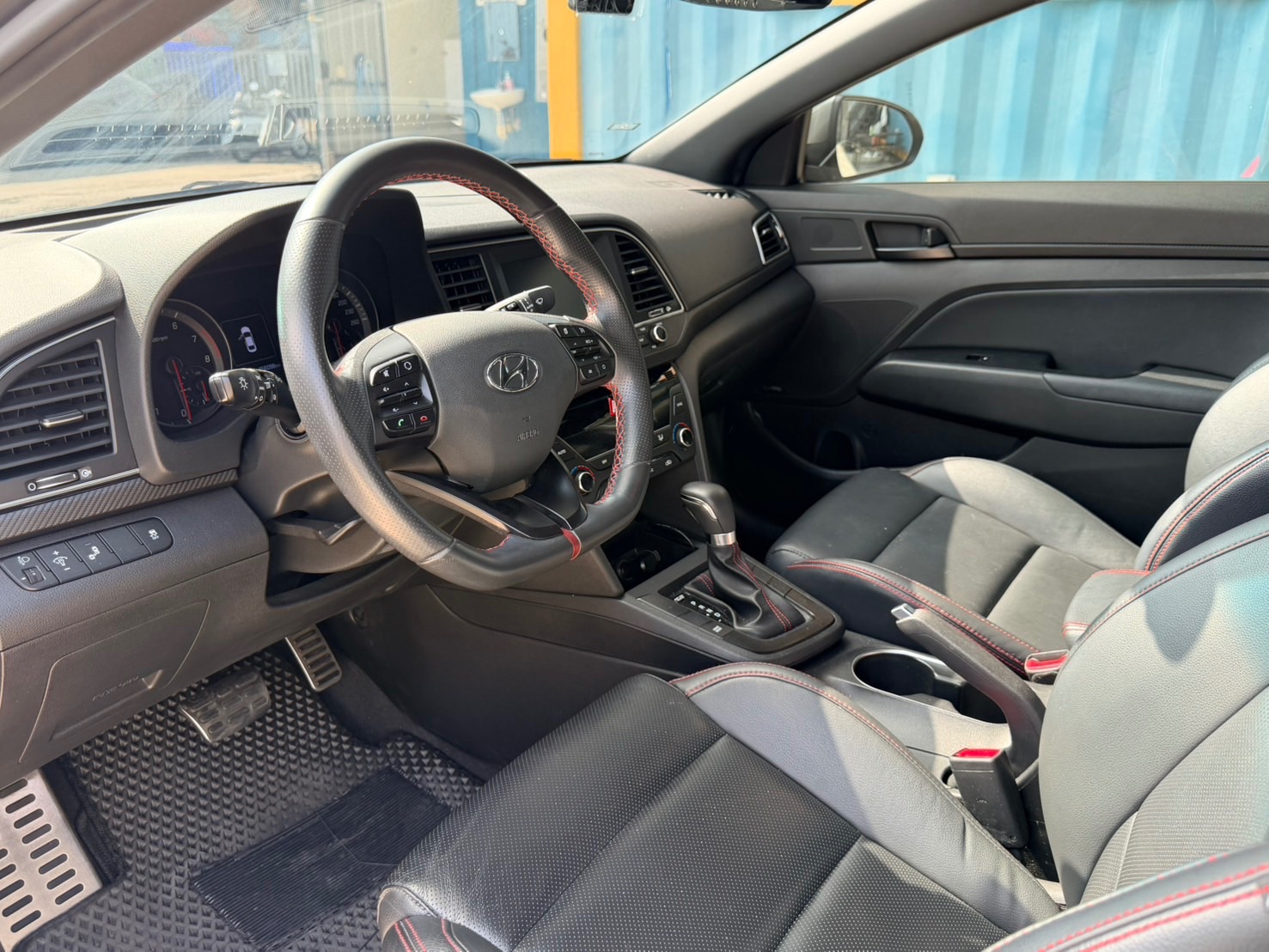 2019 Hyundai Elantra 照片 5