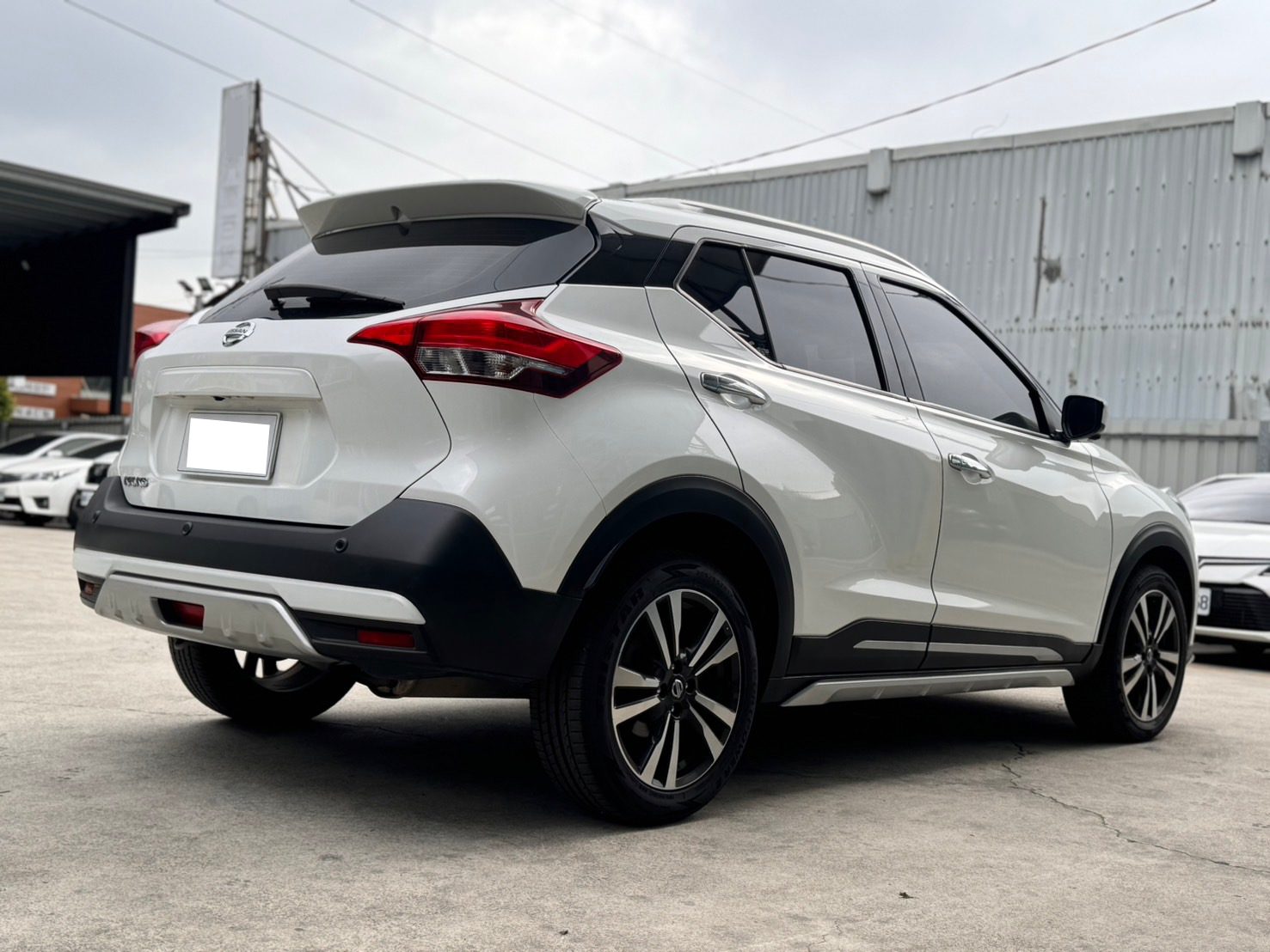 2022 Nissan Kicks Photo 4