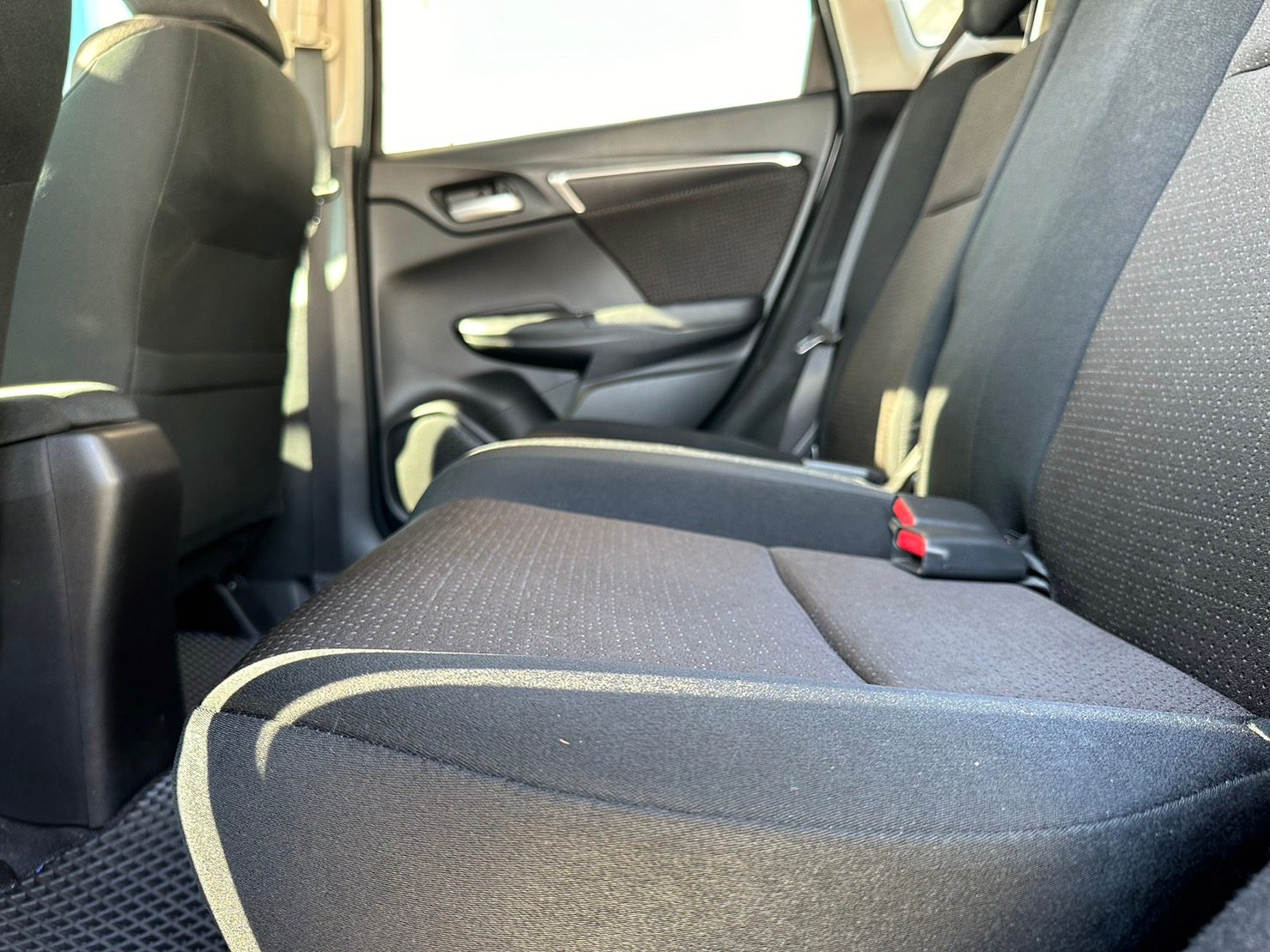 2016 Honda Fit S Photo 10