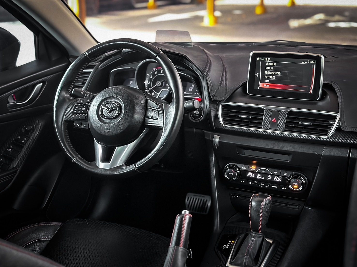 2018 Mazda 3 Photo 8