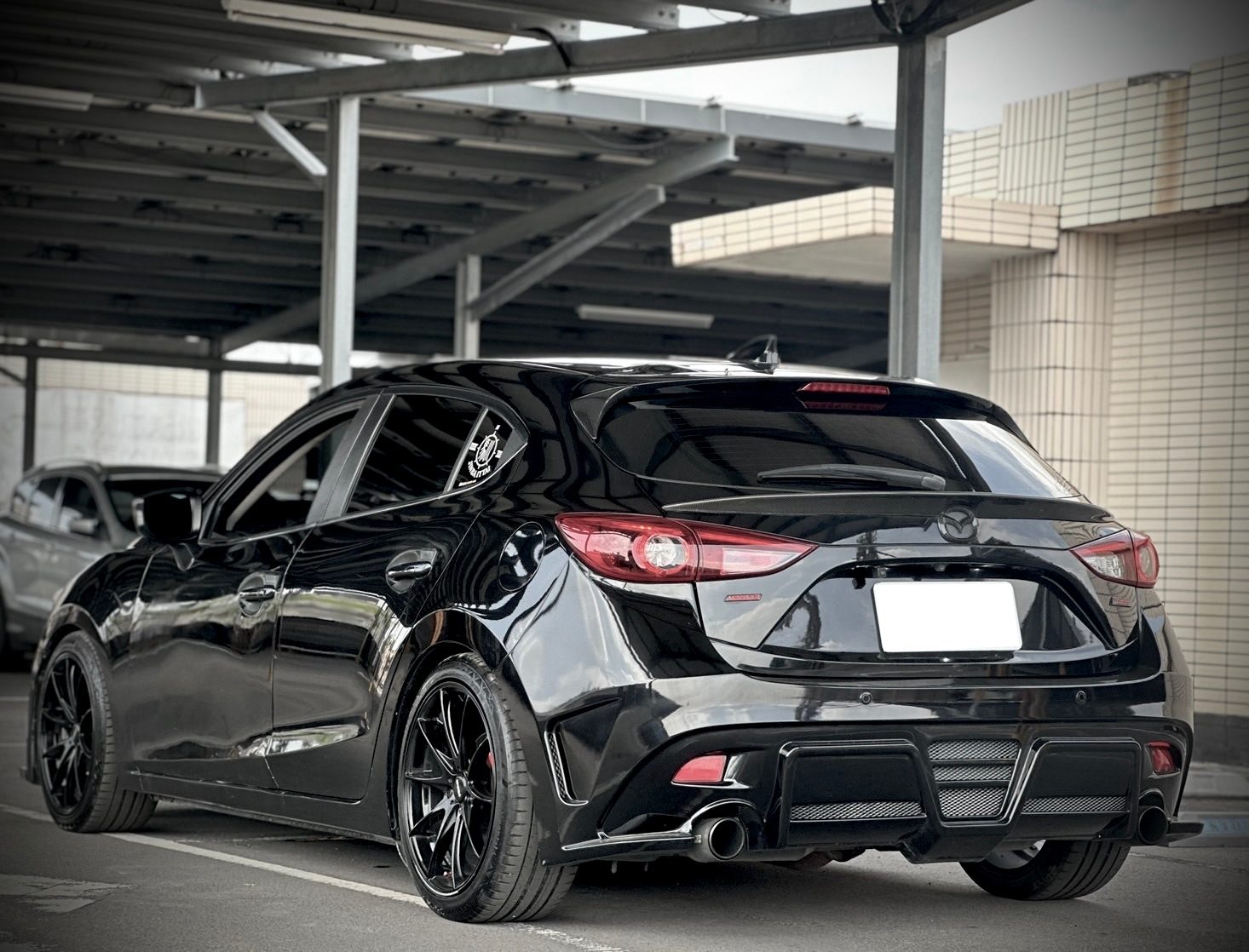 2018 Mazda 3 Photo 2
