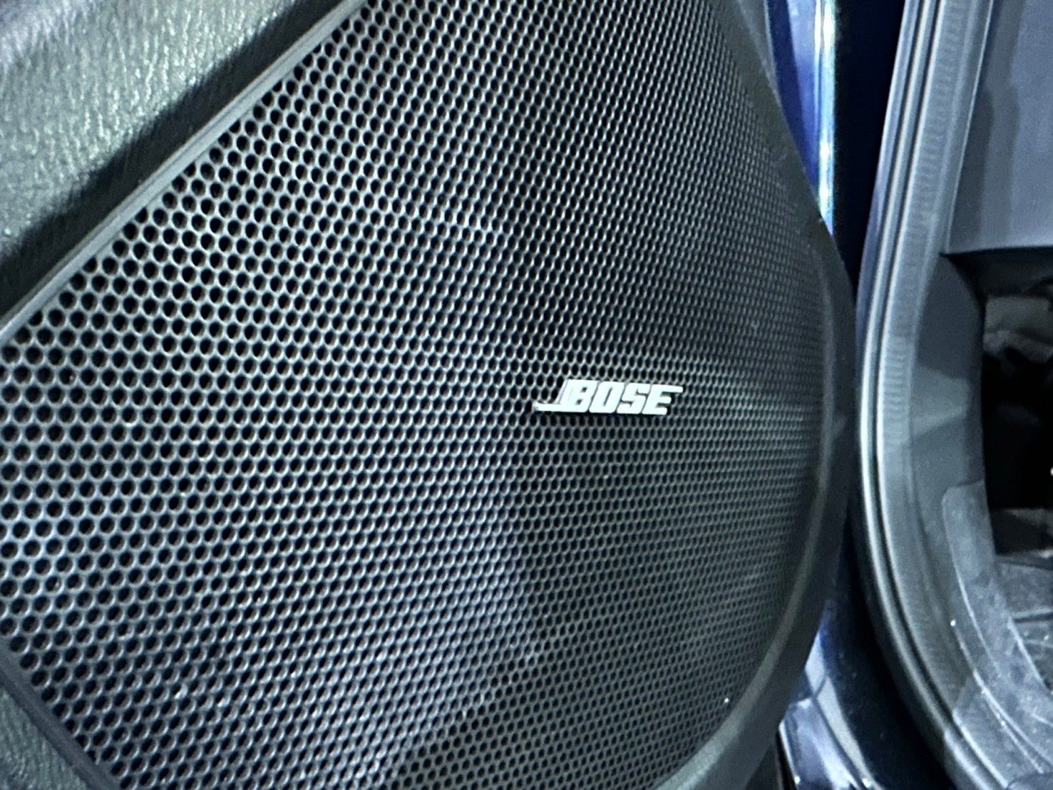 2017 Mazda 3 BOSE Photo 8