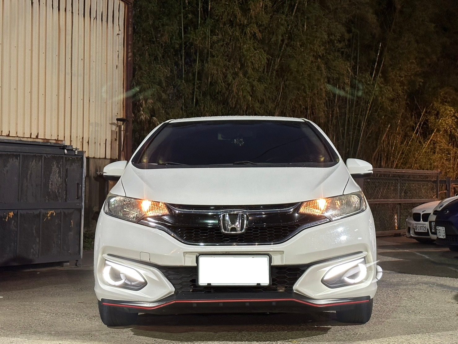 2018 Honda FIT 1.5 S Photo 2