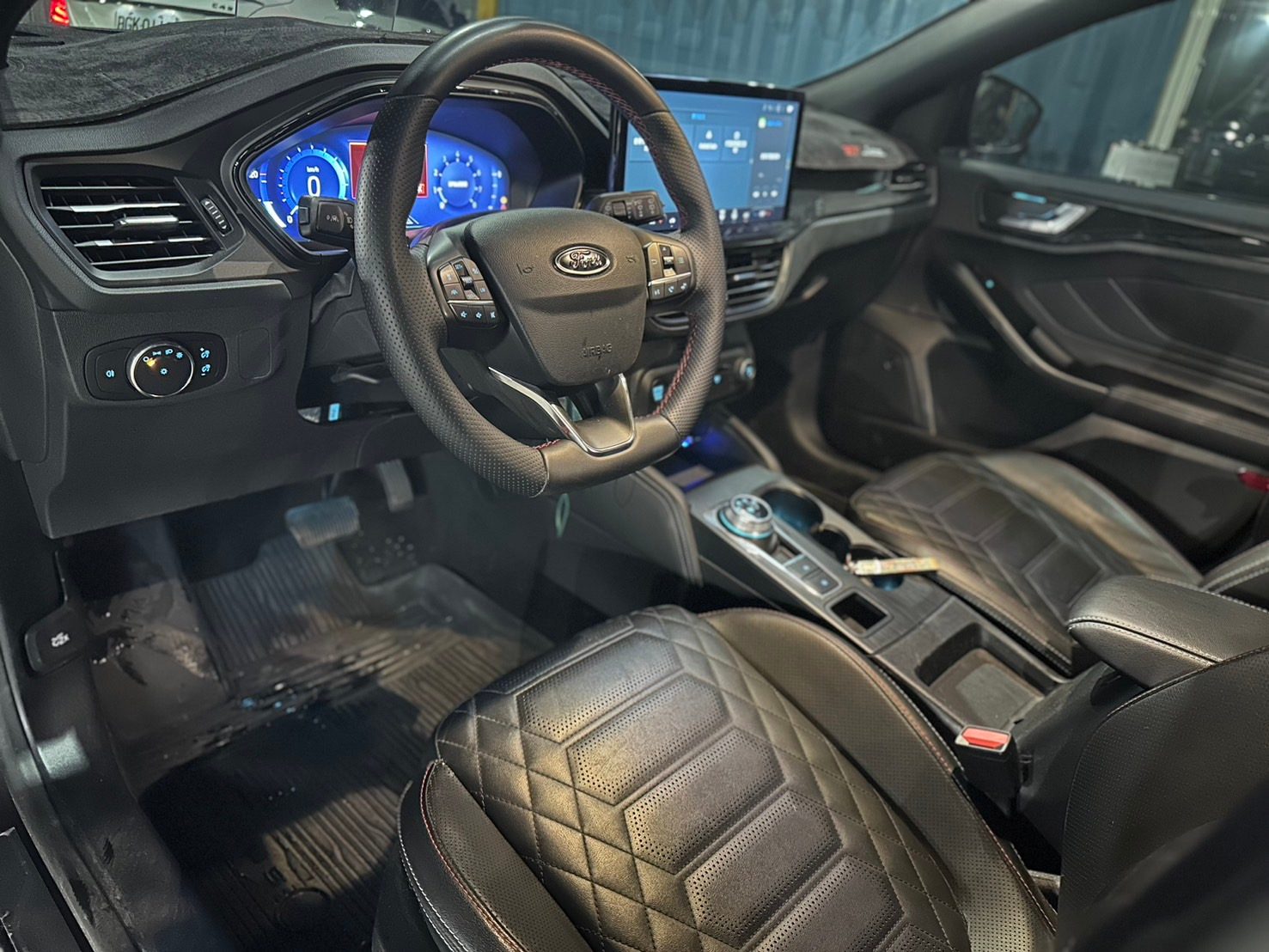 2023 Ford Focus 4.5 Photo 7