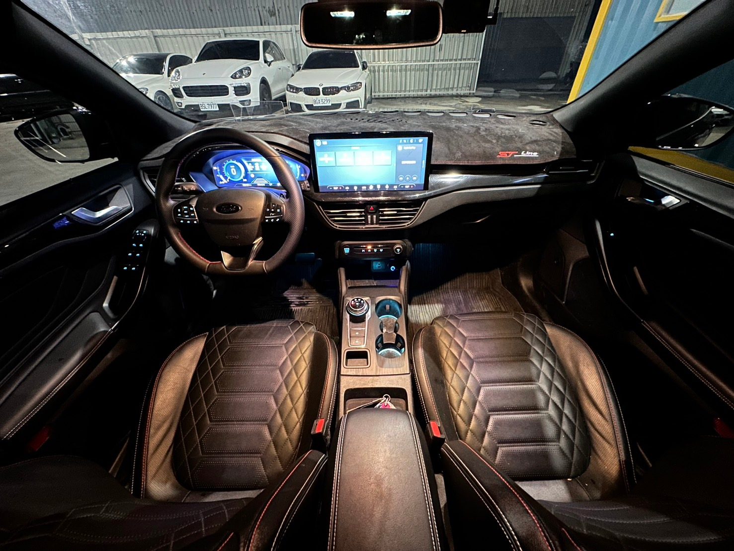 2023 Ford Focus 4.5 Photo 9