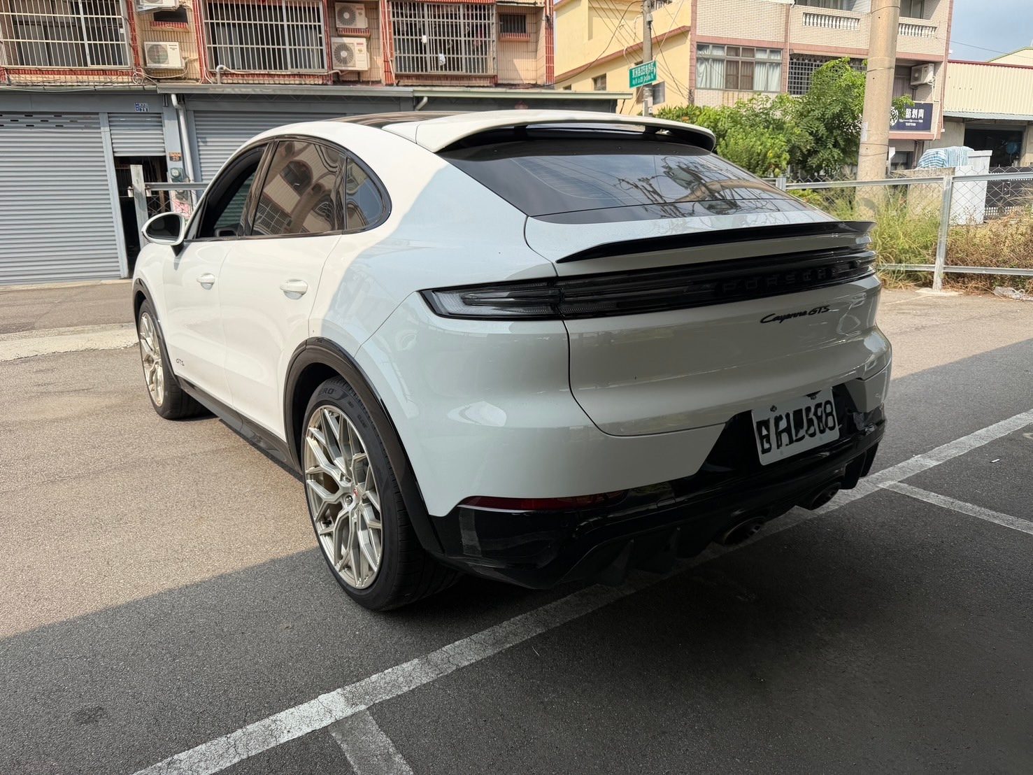 2024 Porsche Cayenne Coupe GTS 總代理 照片 2