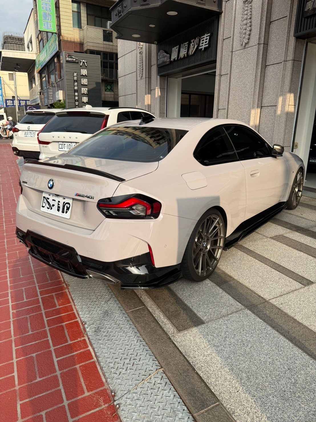 2021/22 BMW M240i Coupe 照片 2