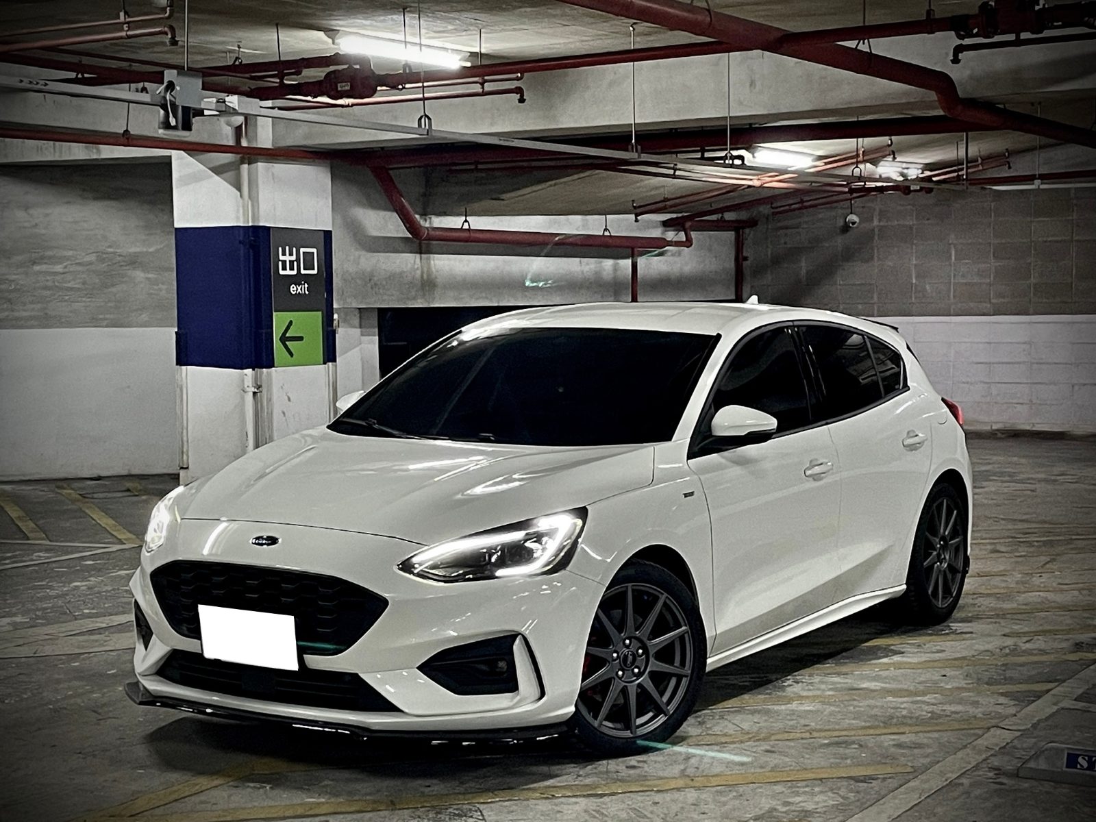 2023 Ford Focus Lommel X Photo 1