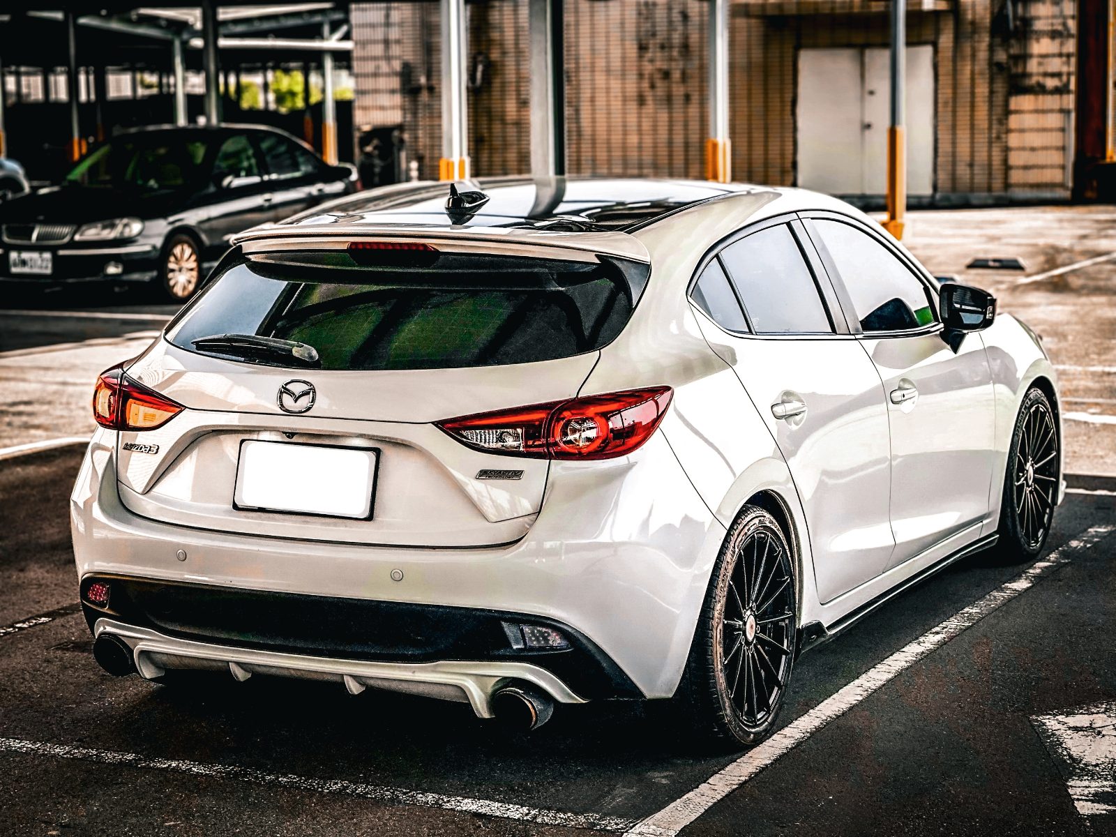 2016 Mazda 3 KS Photo 3