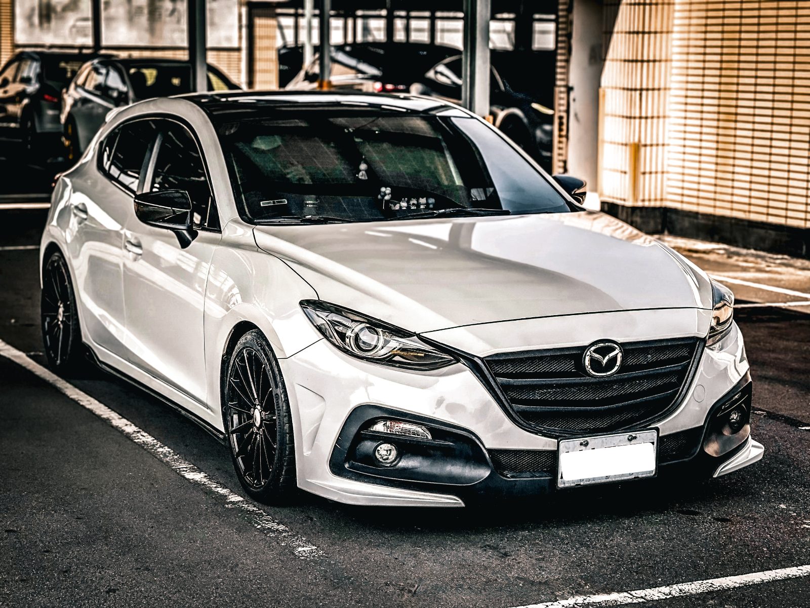 2016 Mazda 3 KS Photo 1