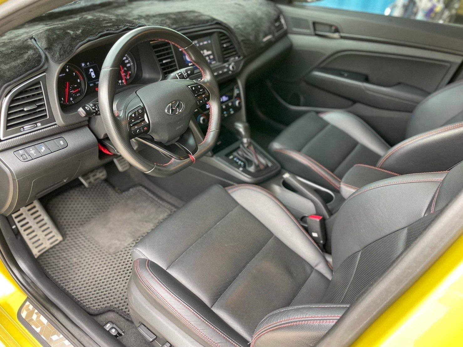 2019 Hyundai Elantra sport 1.6 Photo 9