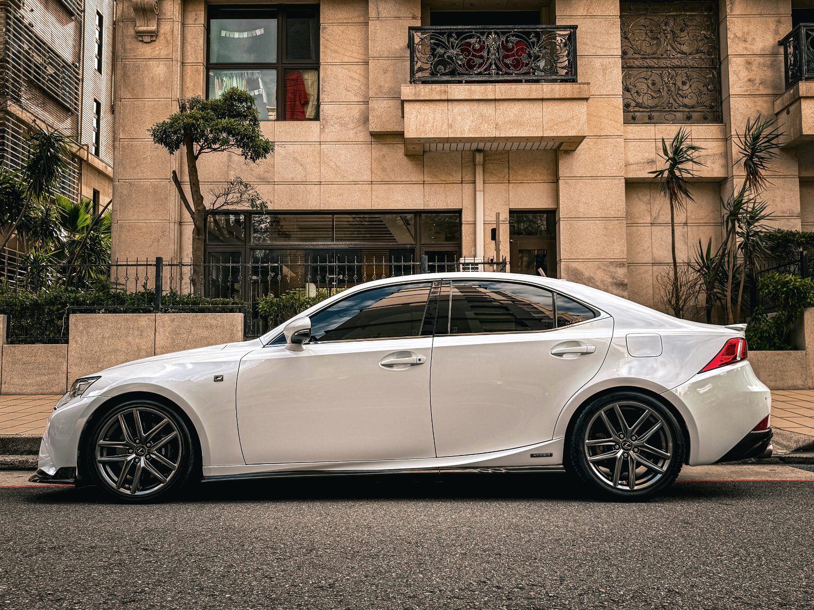 2014 Lexus IS300h F 照片 3