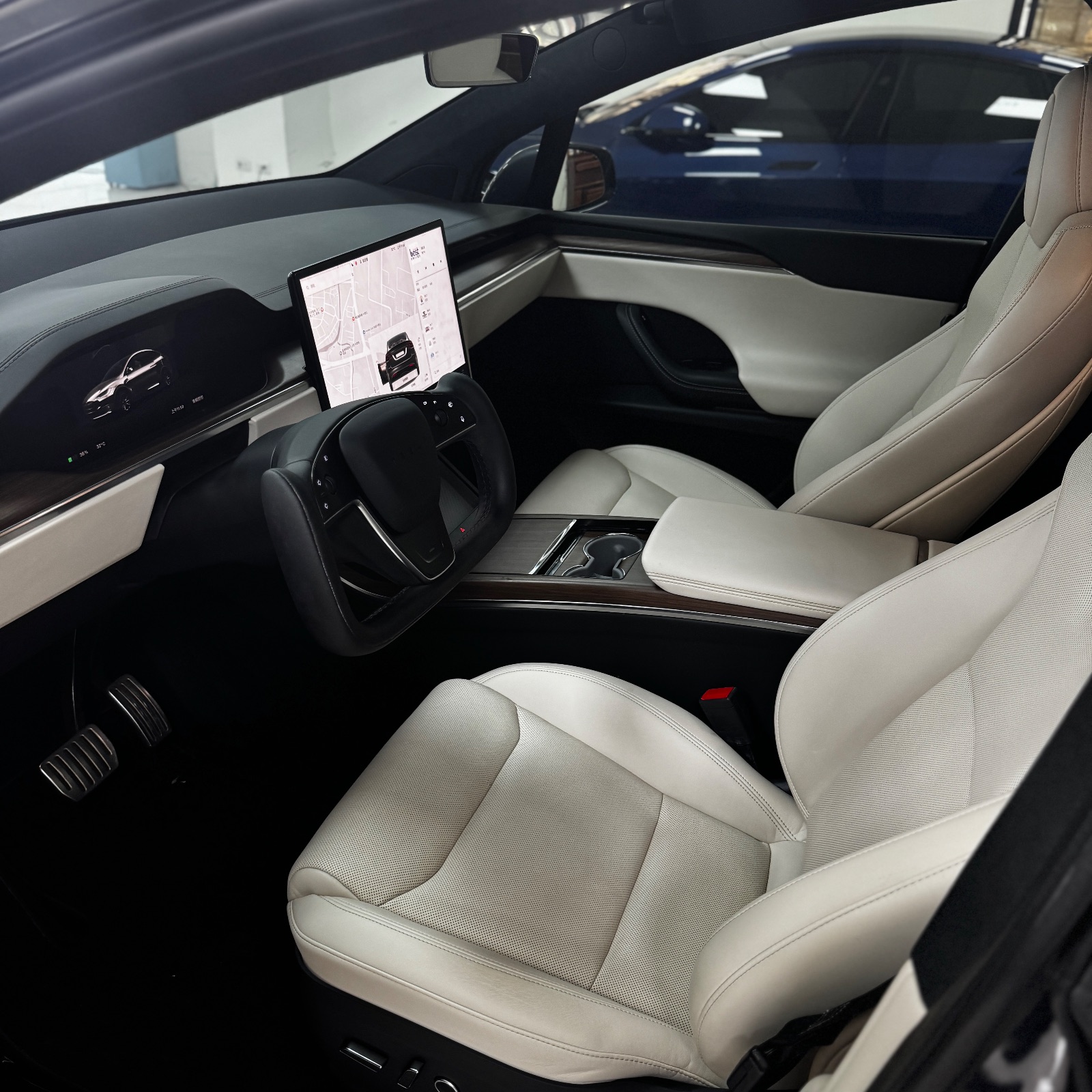 2023 Model X LR Photo 6