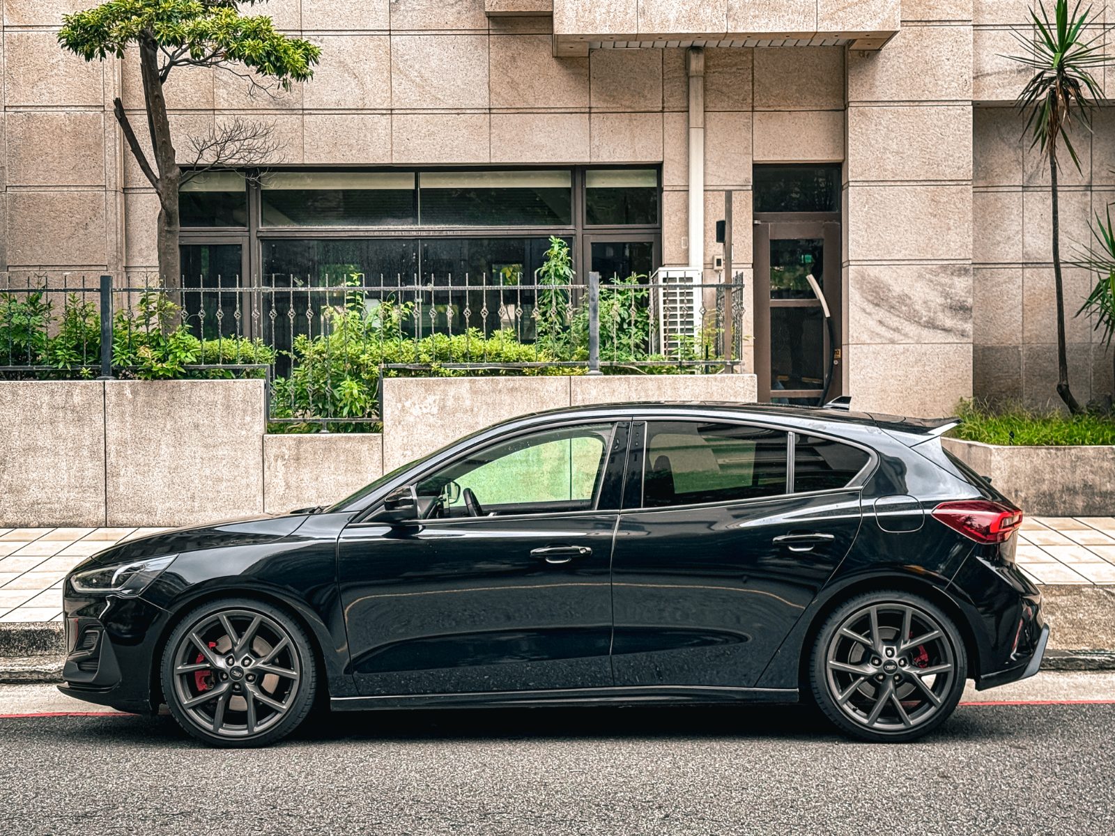 2023 Ford Focus ST Photo 3