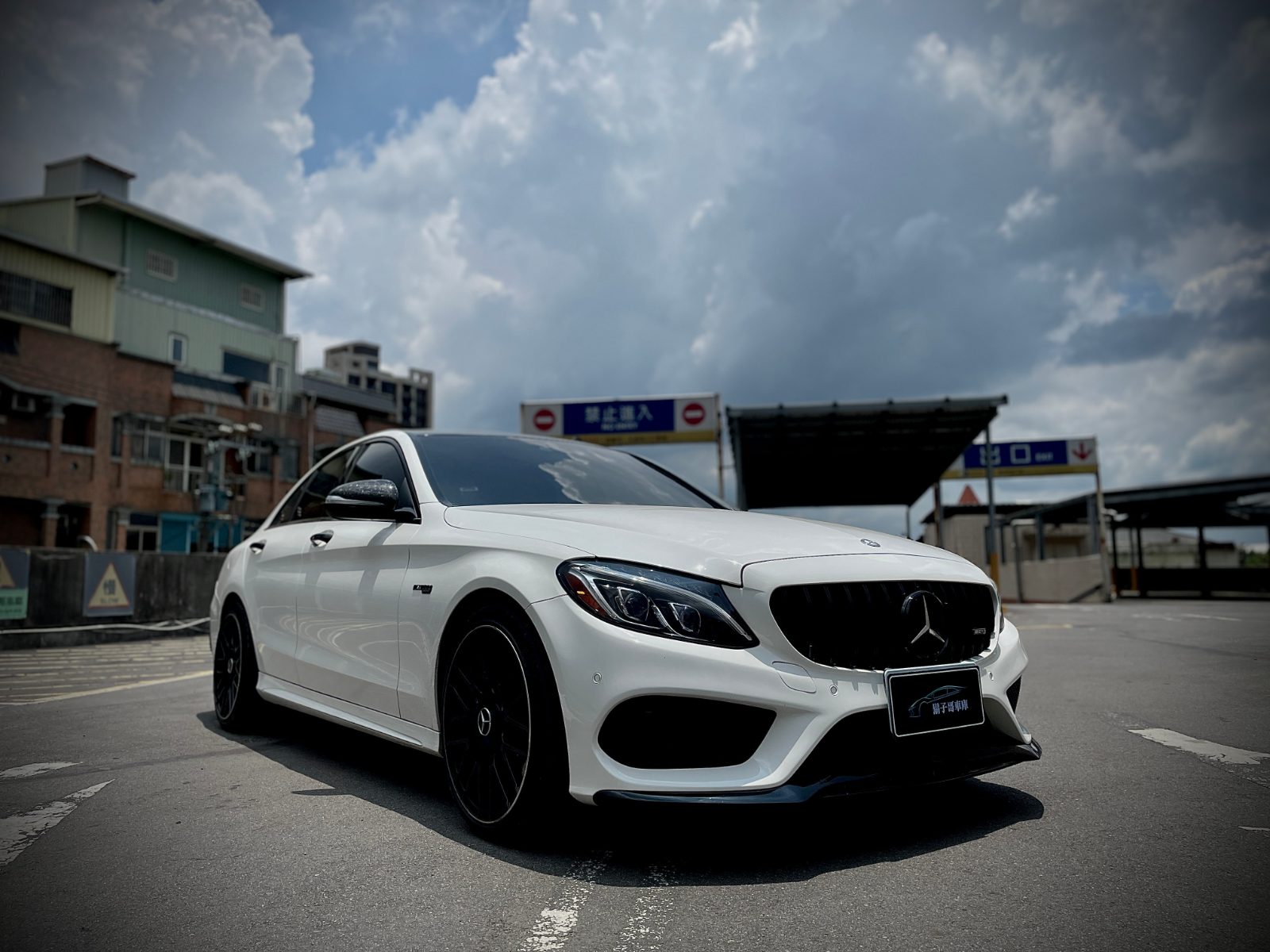 2015 Mercedes-Benz C300 AMG 43套件 照片 3