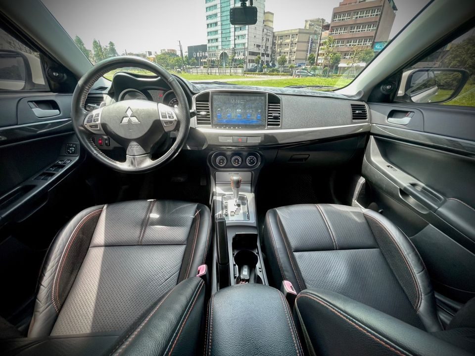 2014 Mitsubishi Fortis 小羅套件 照片 2
