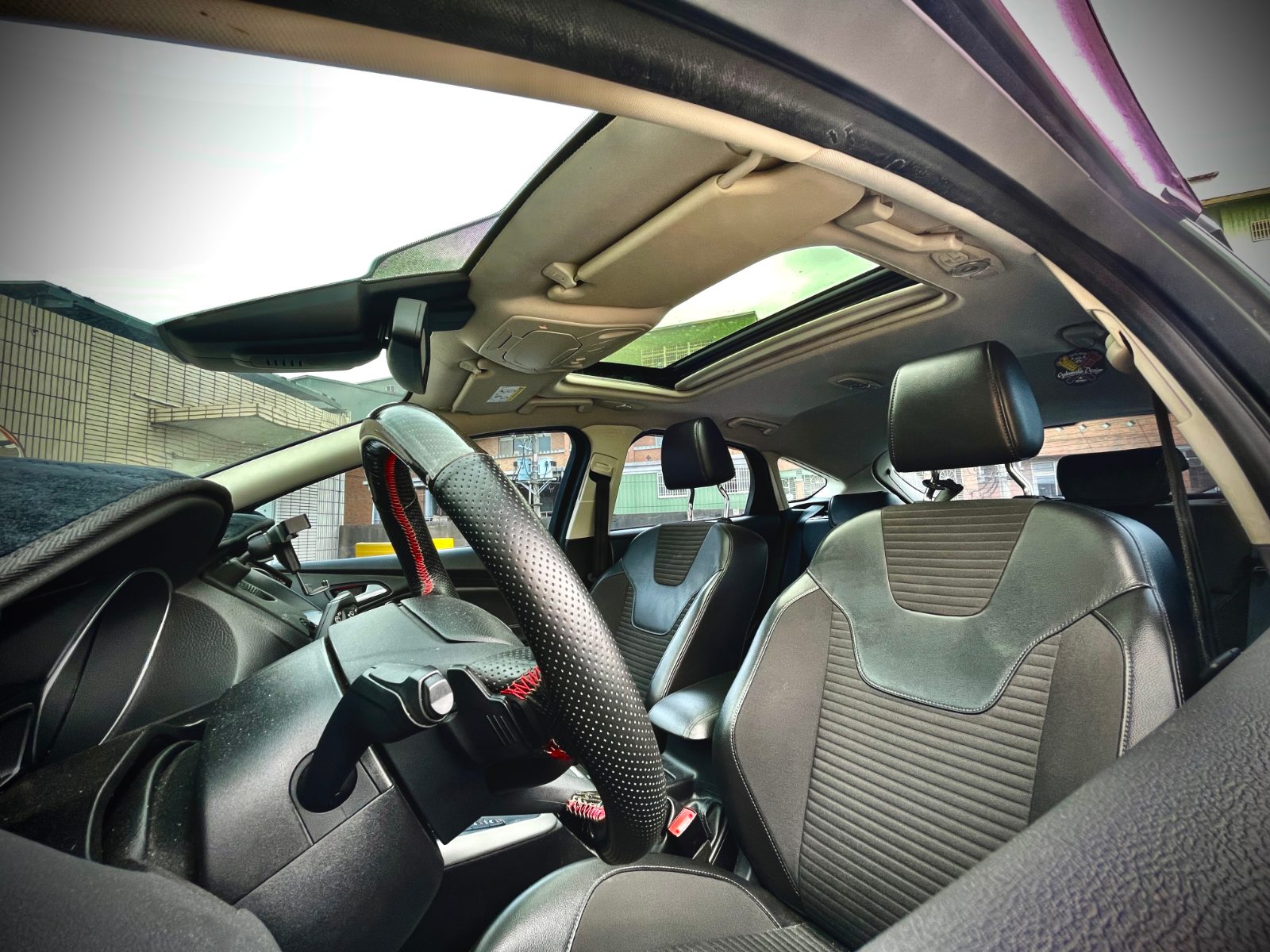 2018 Ford Focus 1.5 RS 5D Photo 26
