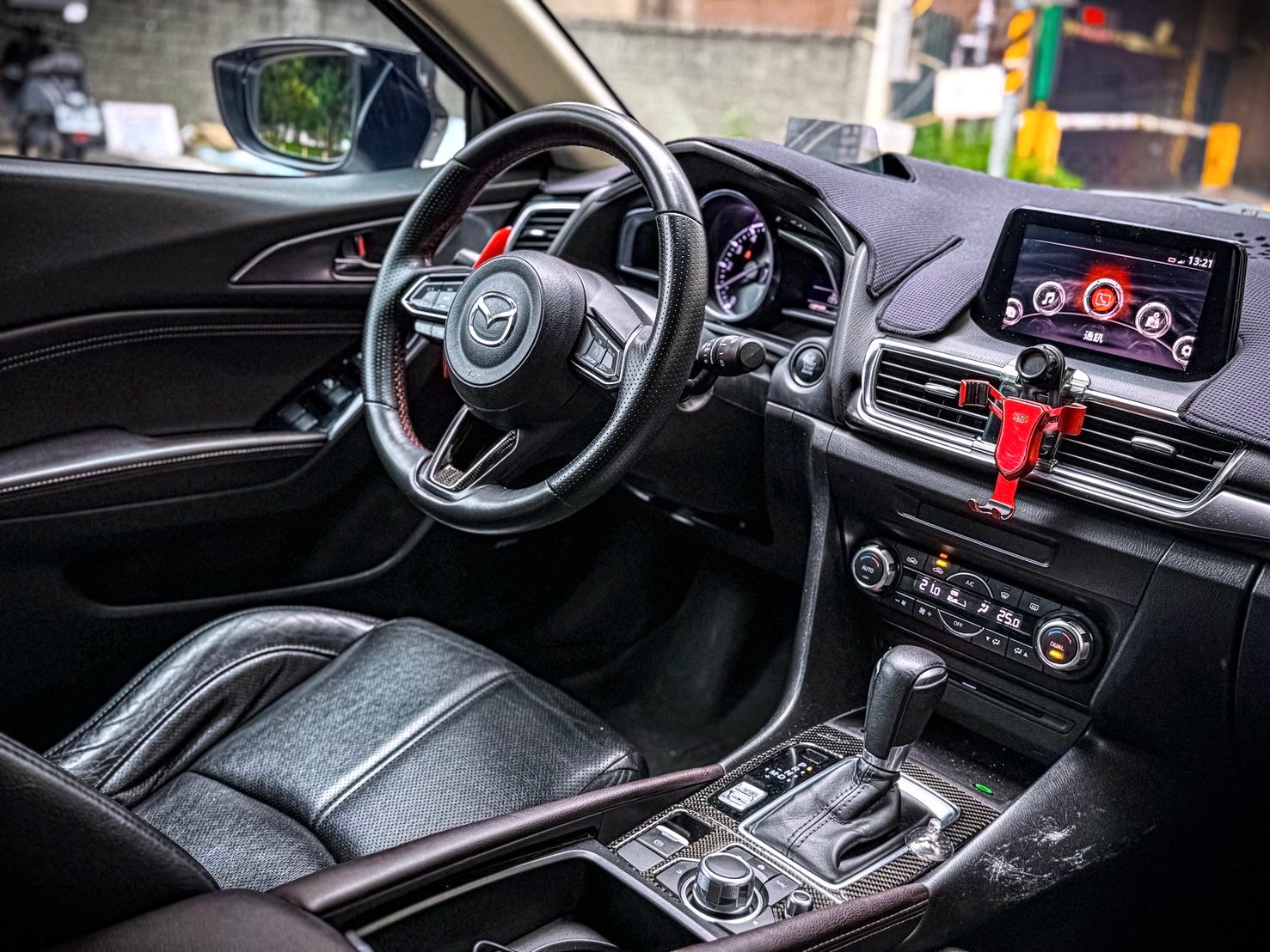 2017 Mazda 3 Photo 5