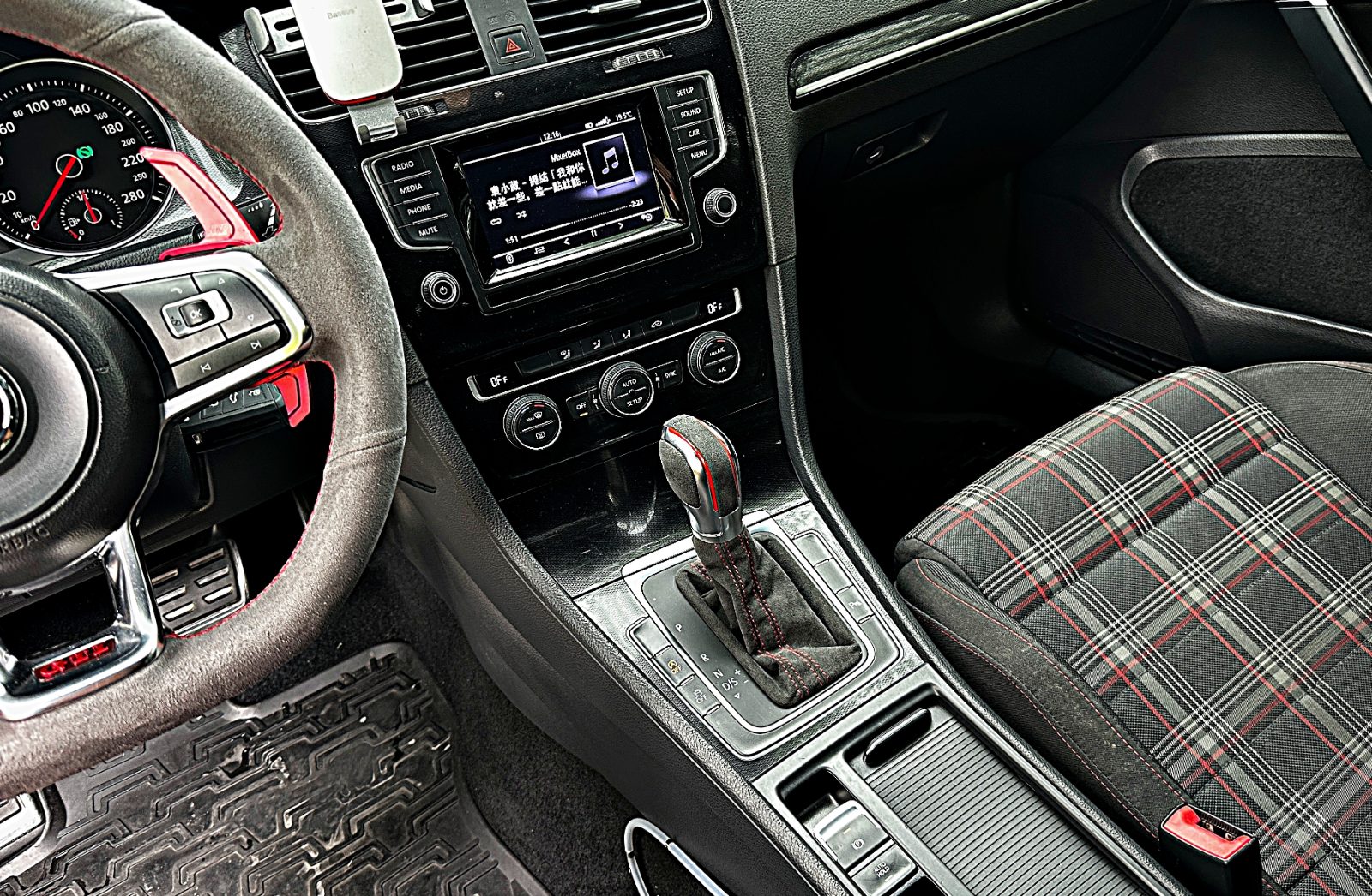 2014 Volkswagen GTI Golf GTI Photo 17