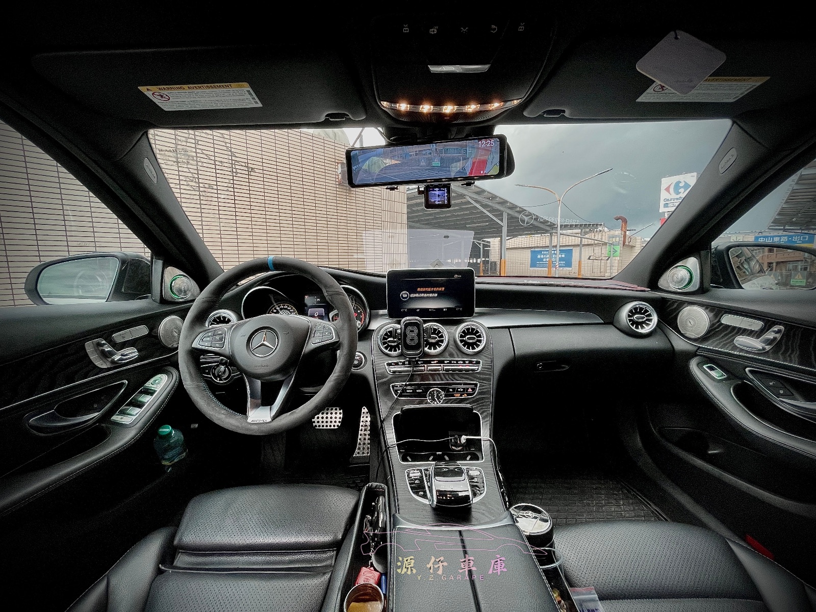 2015 M-Benz C300 AMG 照片 8
