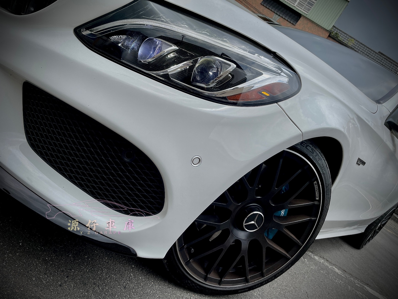 2015 M-Benz C300 AMG 照片 6