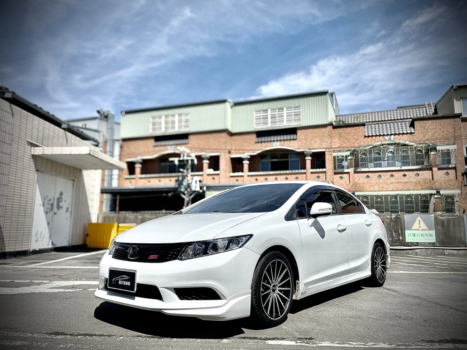 2015 Honda K14 Photo 3