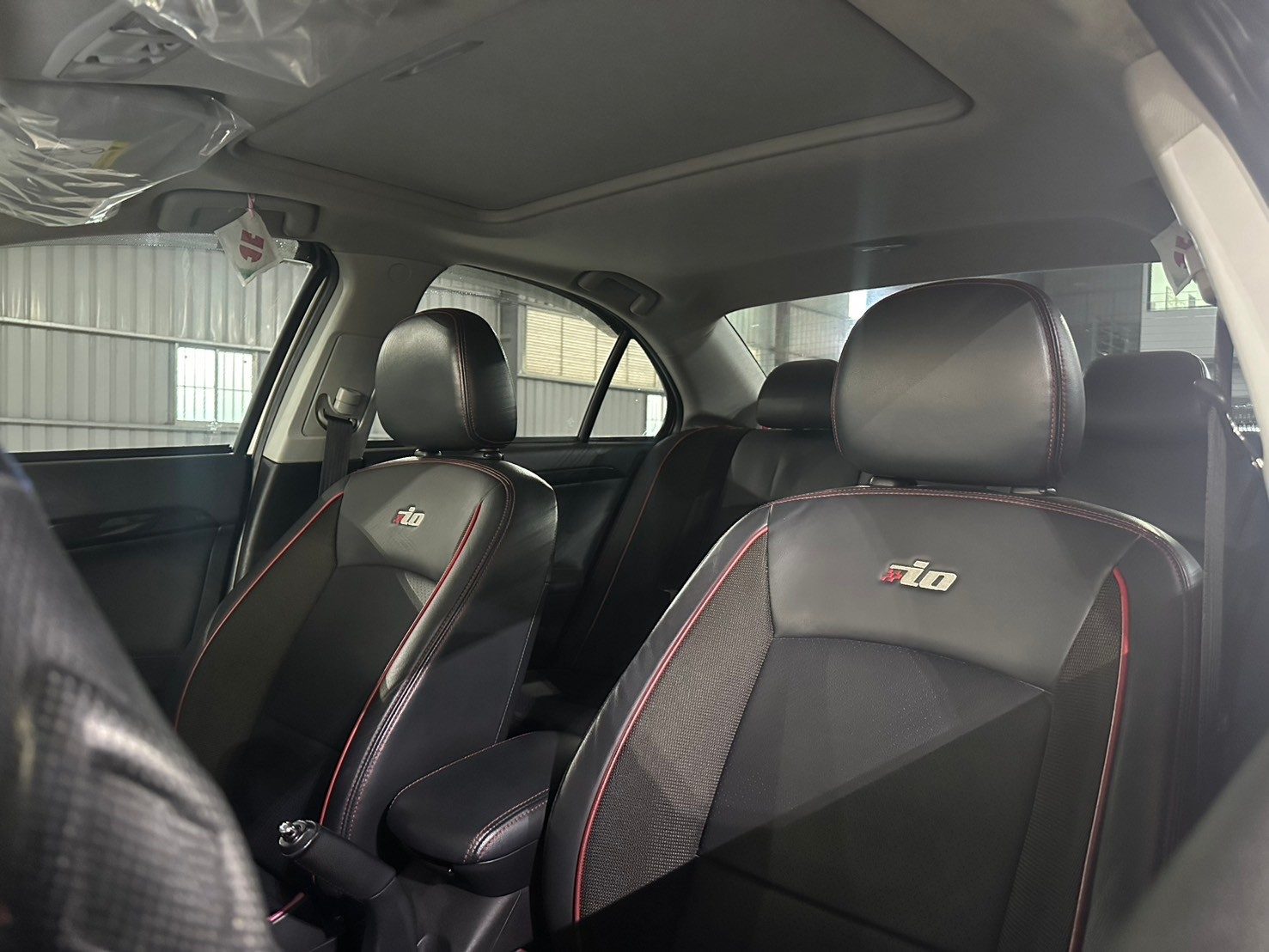 2017 Mitsubishi Fortis 2.0 照片 4