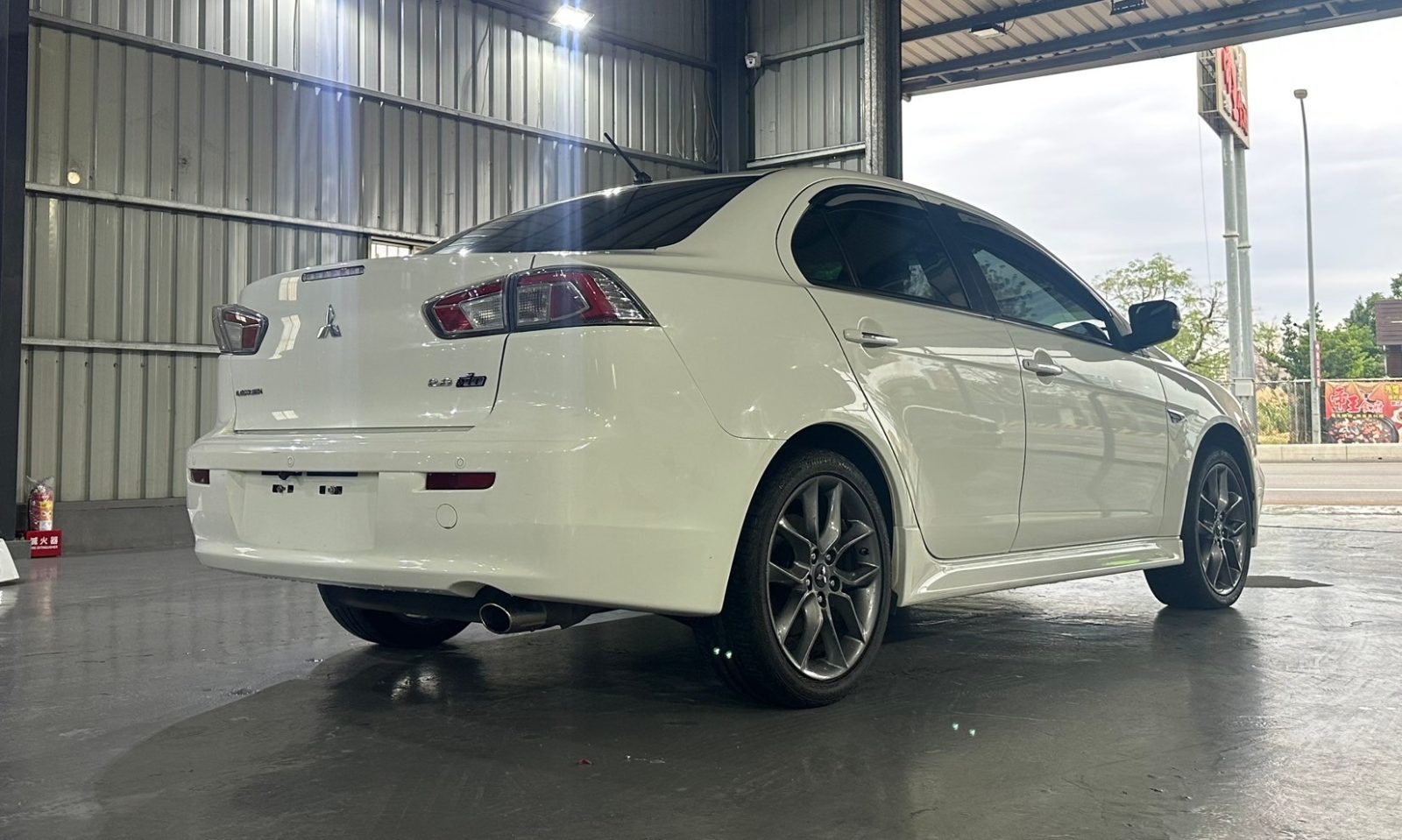 2017 Mitsubishi Fortis 2.0 照片 6