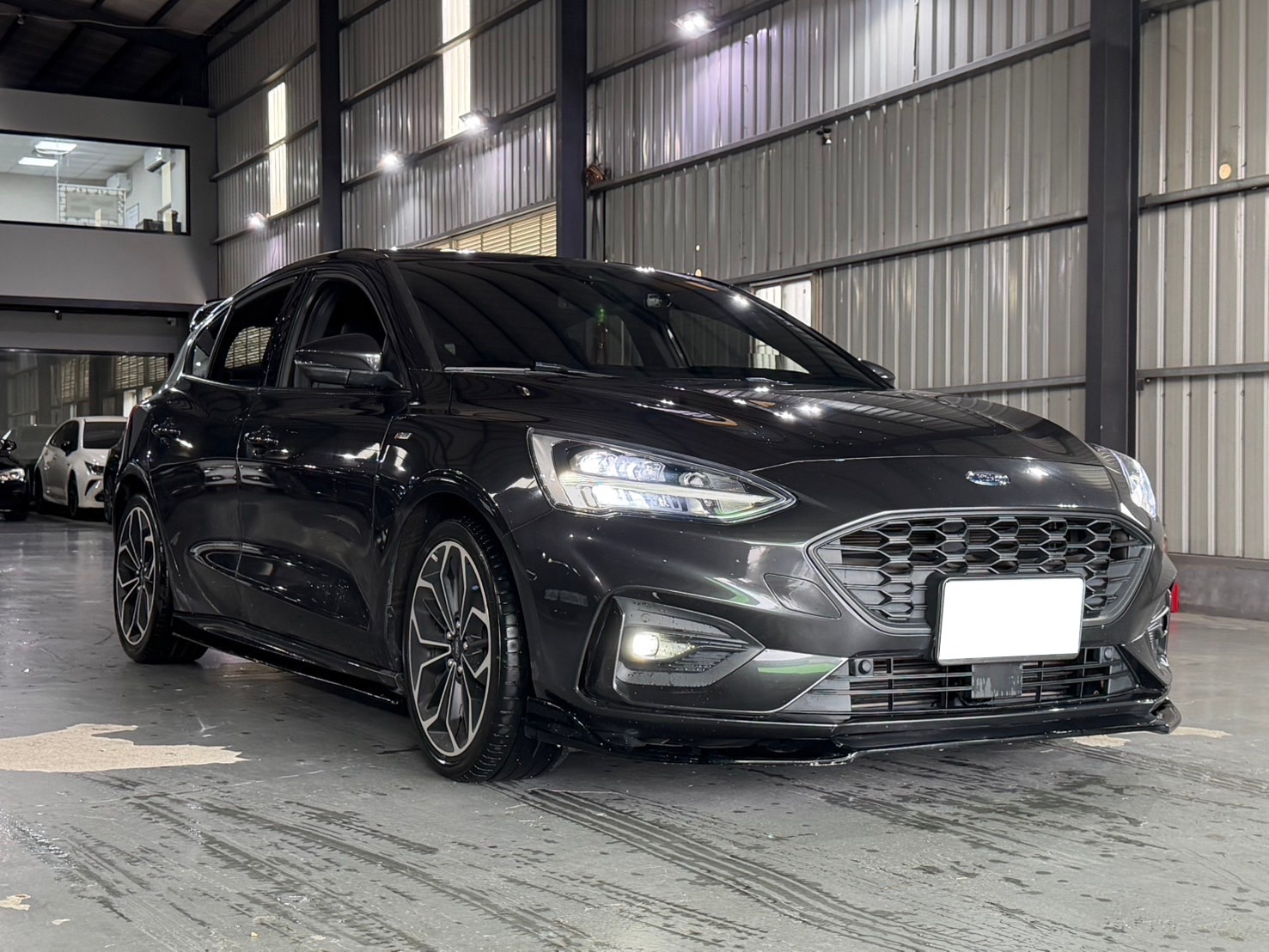 2020 Ford Focus ST-Line 照片 1