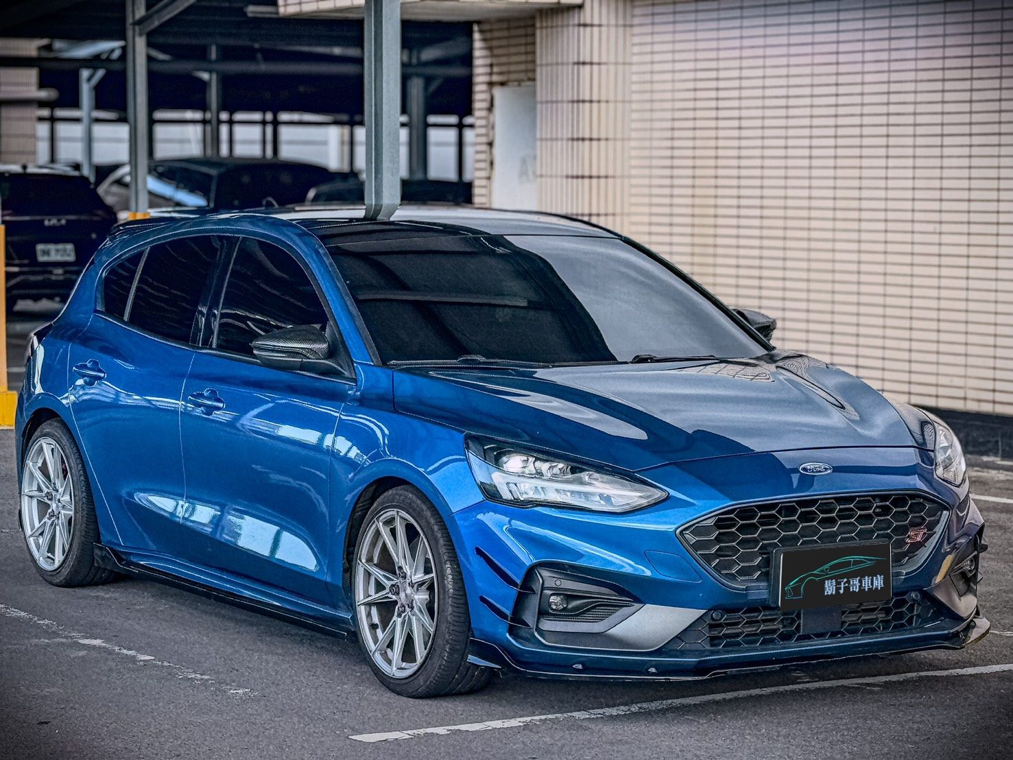 2020 Ford Focus ST Photo 1