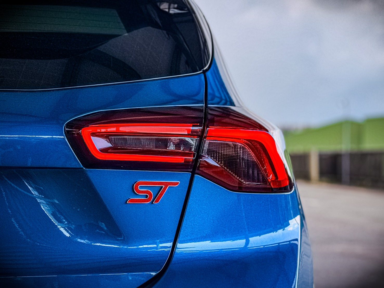 2020 Ford Focus ST Photo 5