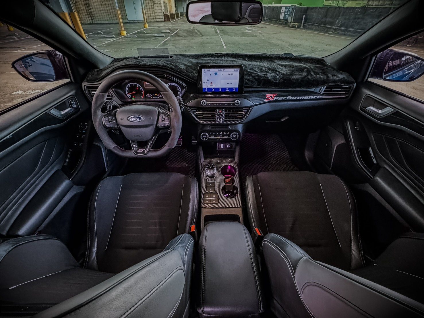 2020 Ford Focus ST Photo 7