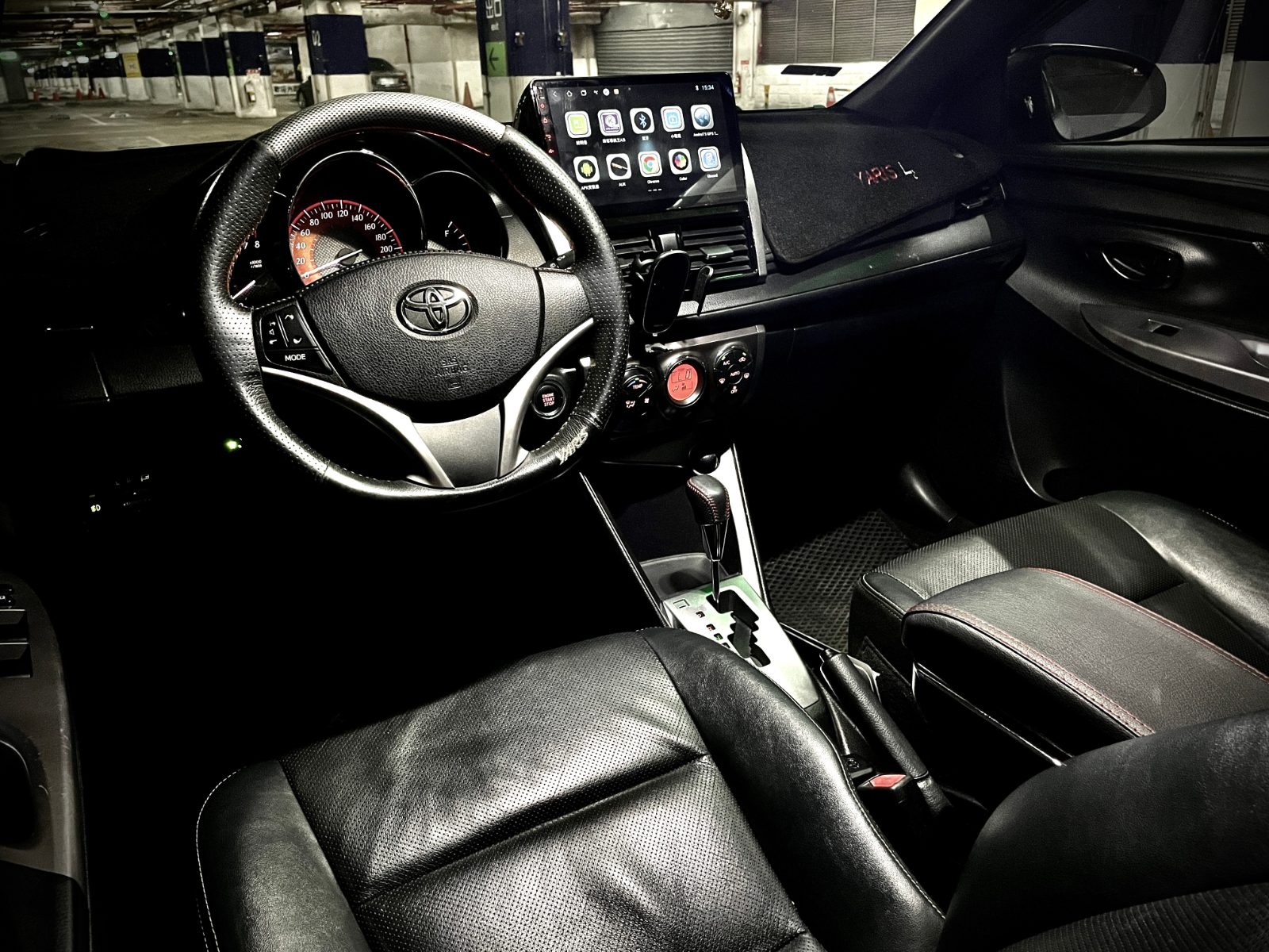 2015 Toyota Yaris Photo 8