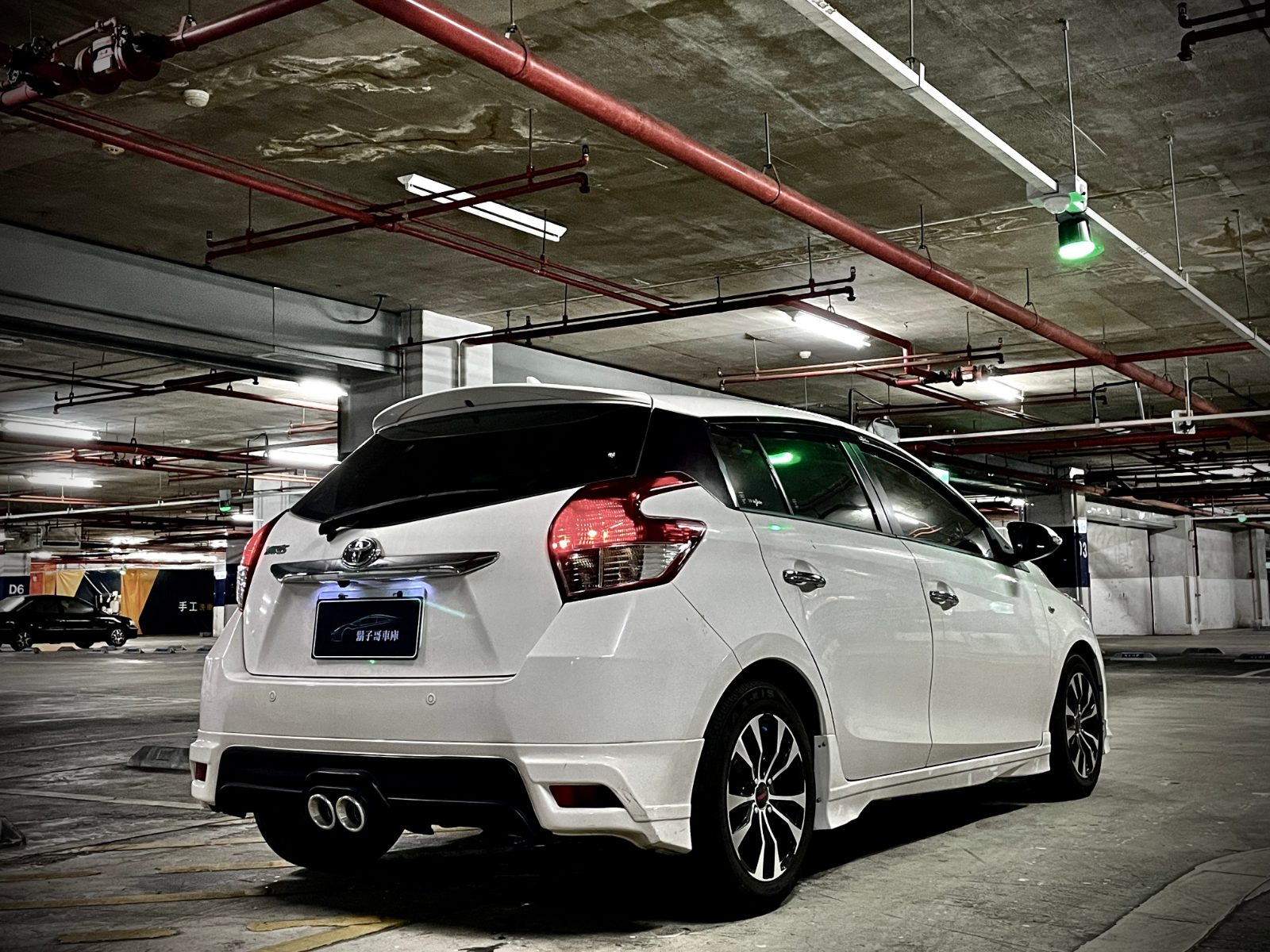 2015 Toyota Yaris Photo 4