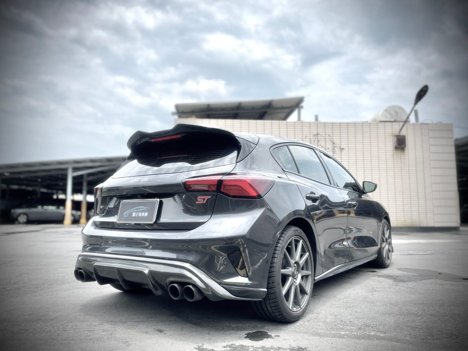 2021 Ford Focus ST-Line Photo 4