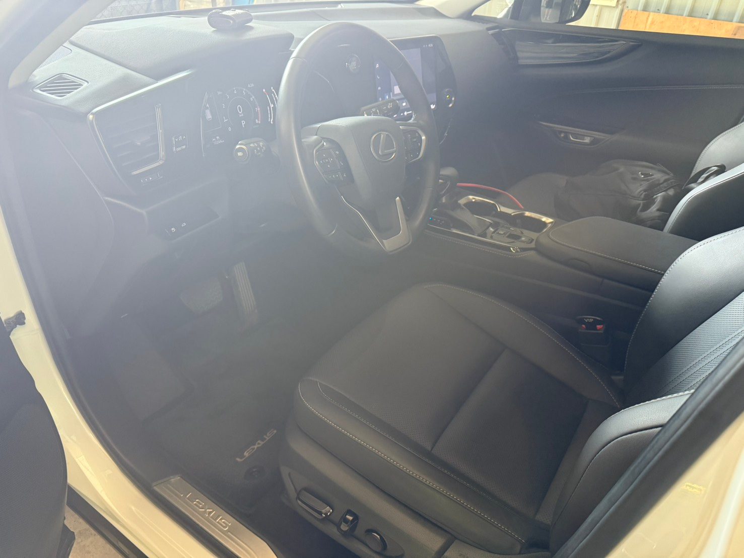 2022 Lexus NX200 照片 3