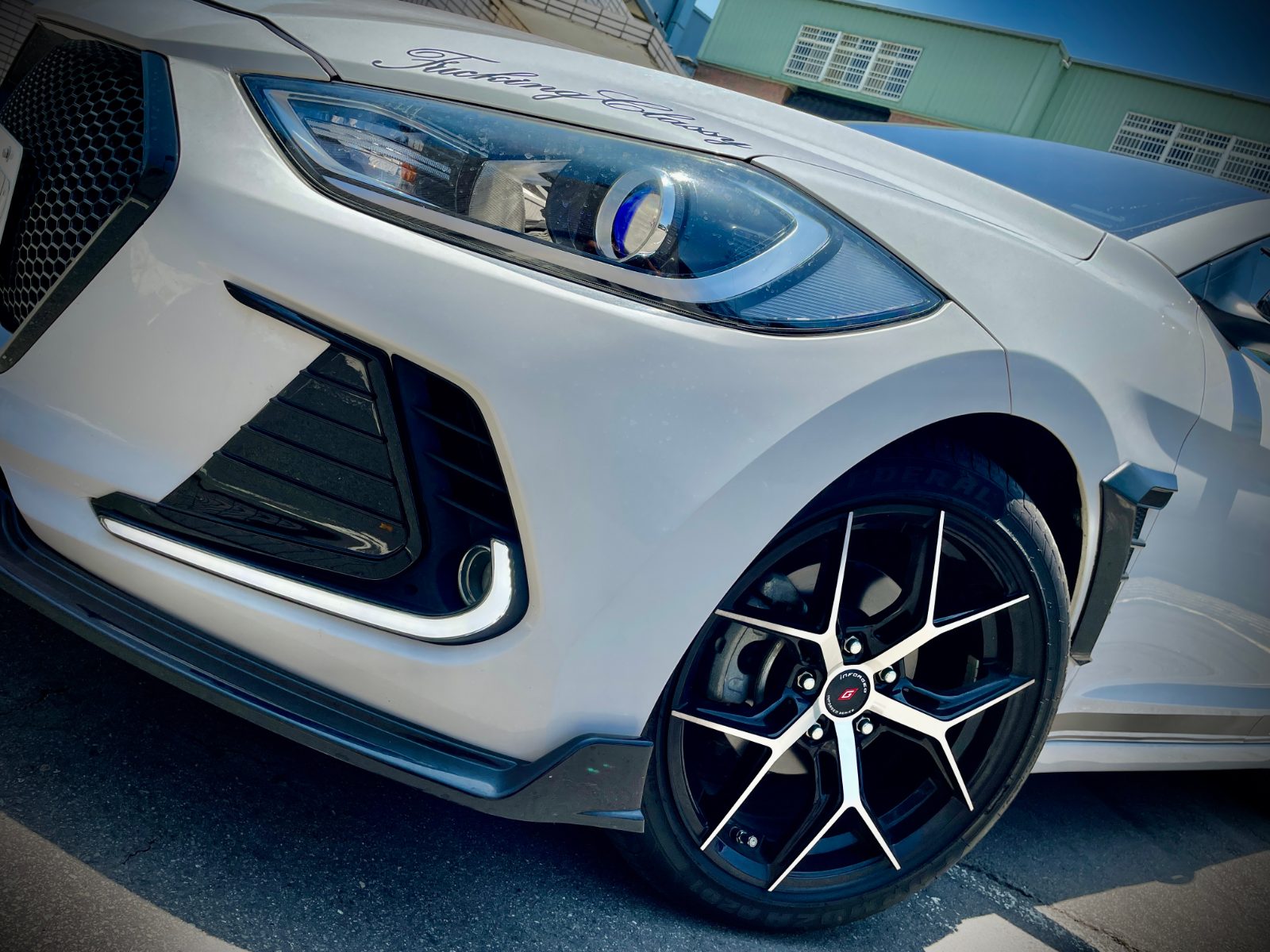 2018 Hyundai Elantra Photo 5