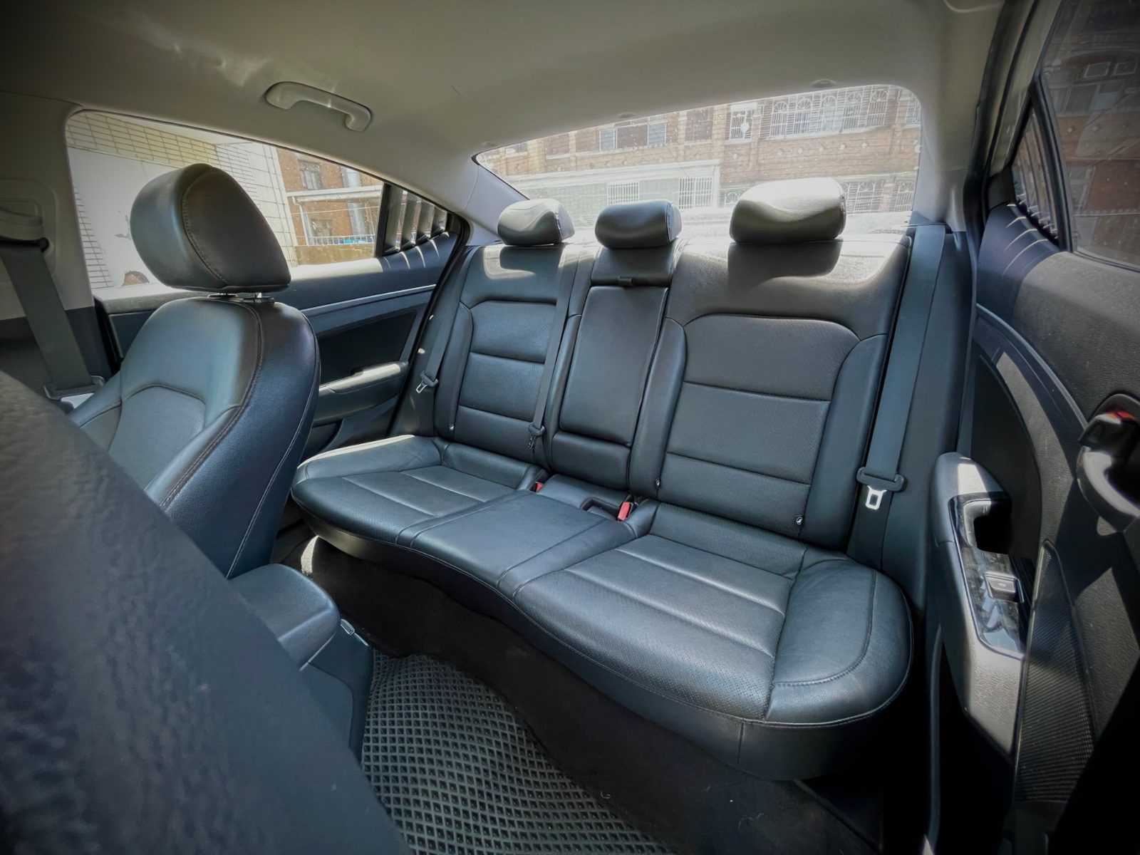 2018 Hyundai Elantra Photo 7