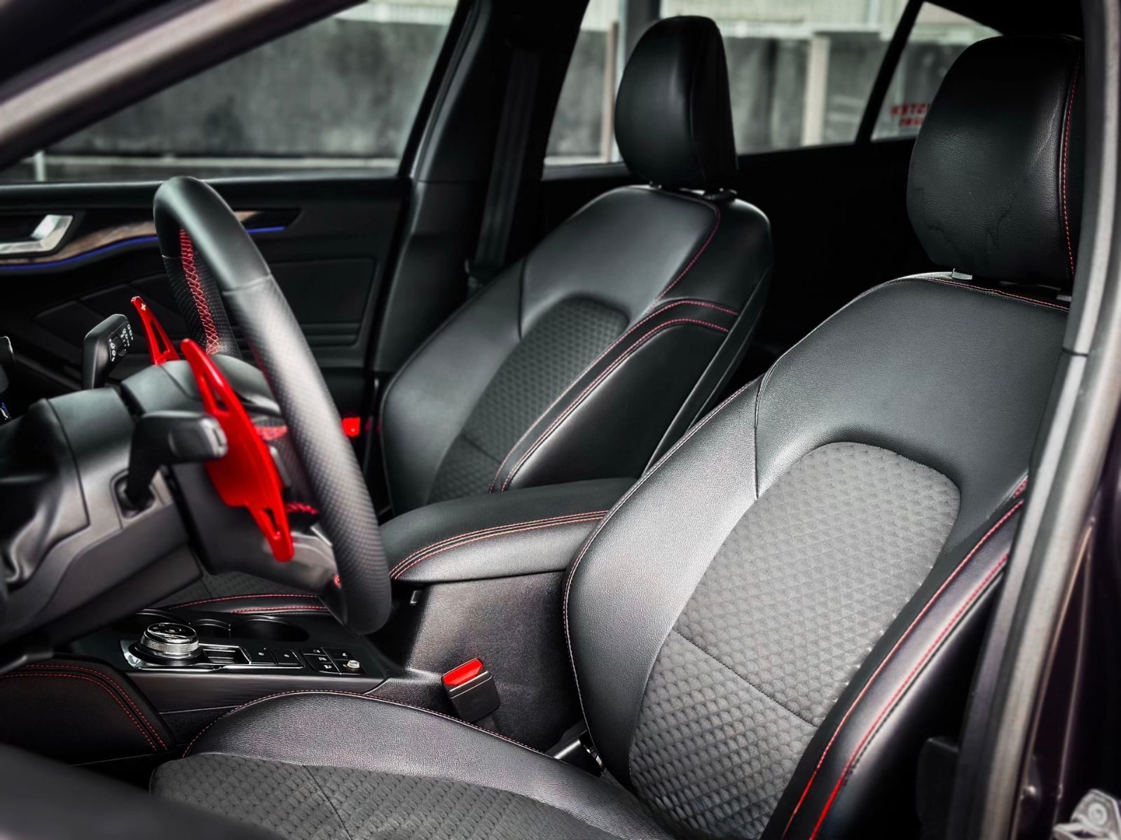 2021 Ford Focus Lommel Photo 9