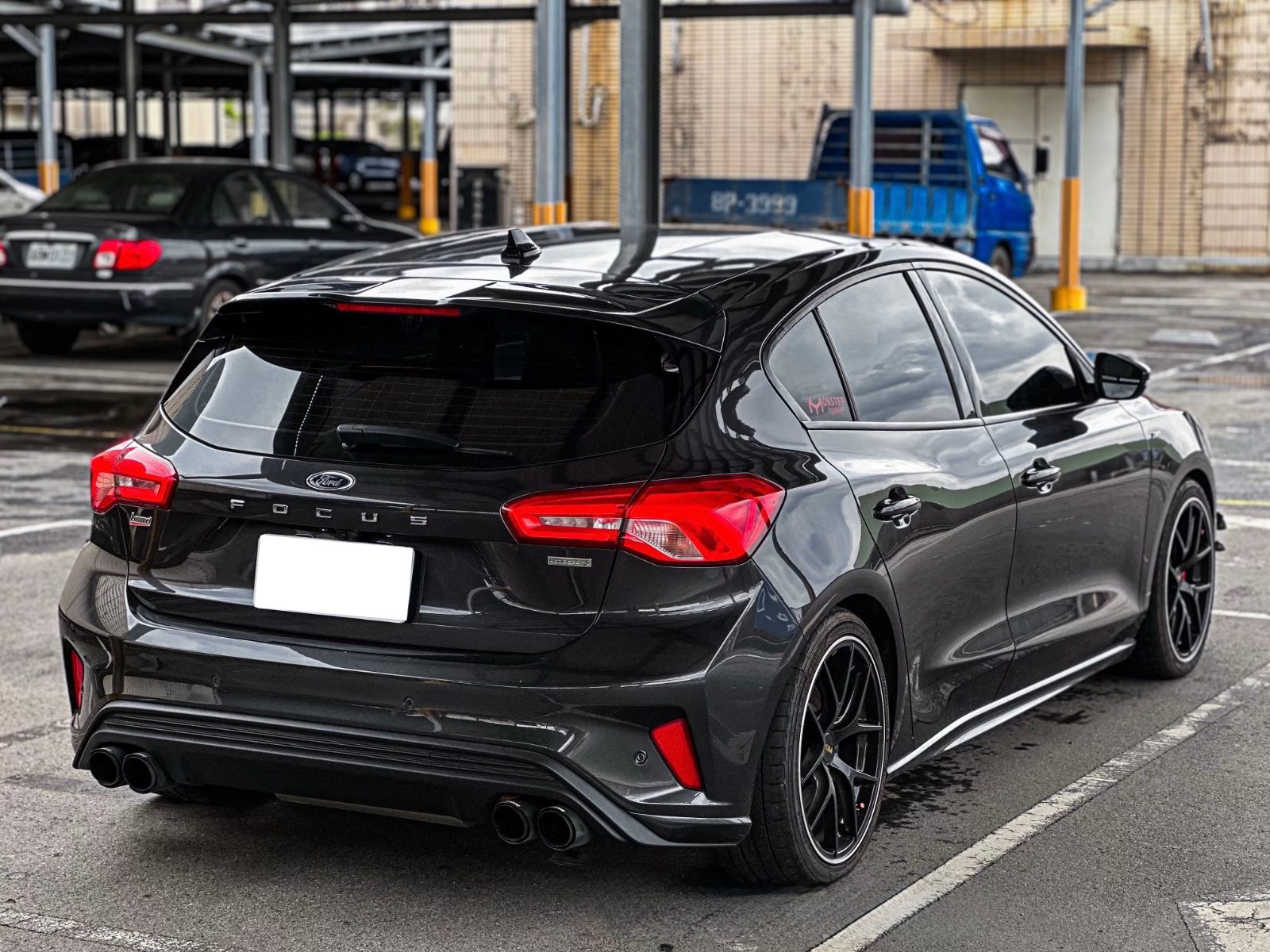 2021 Ford Focus Lommel Photo 6