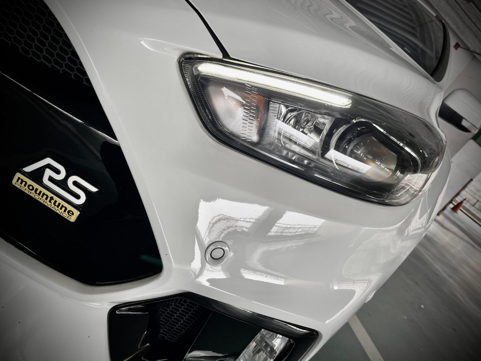 2017 Ford Focus 3.5 RS Photo 2