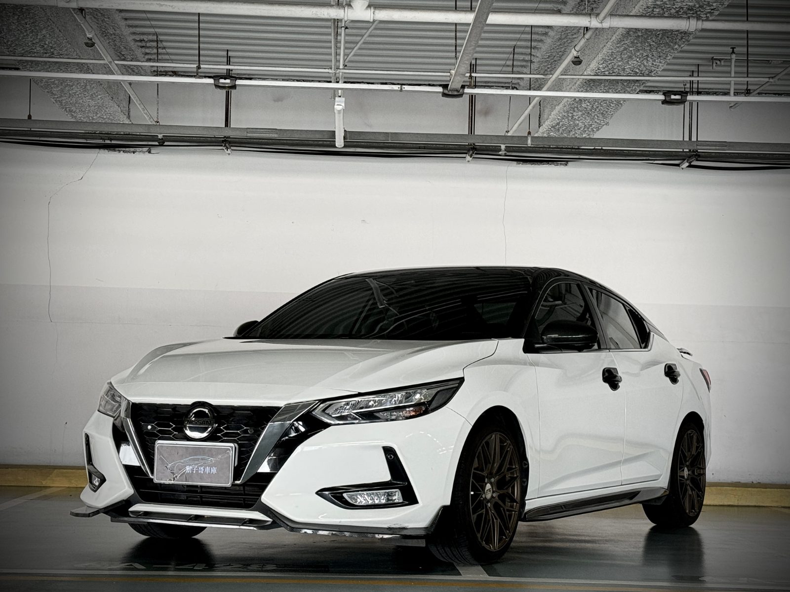 2021 Nissan Photo 1