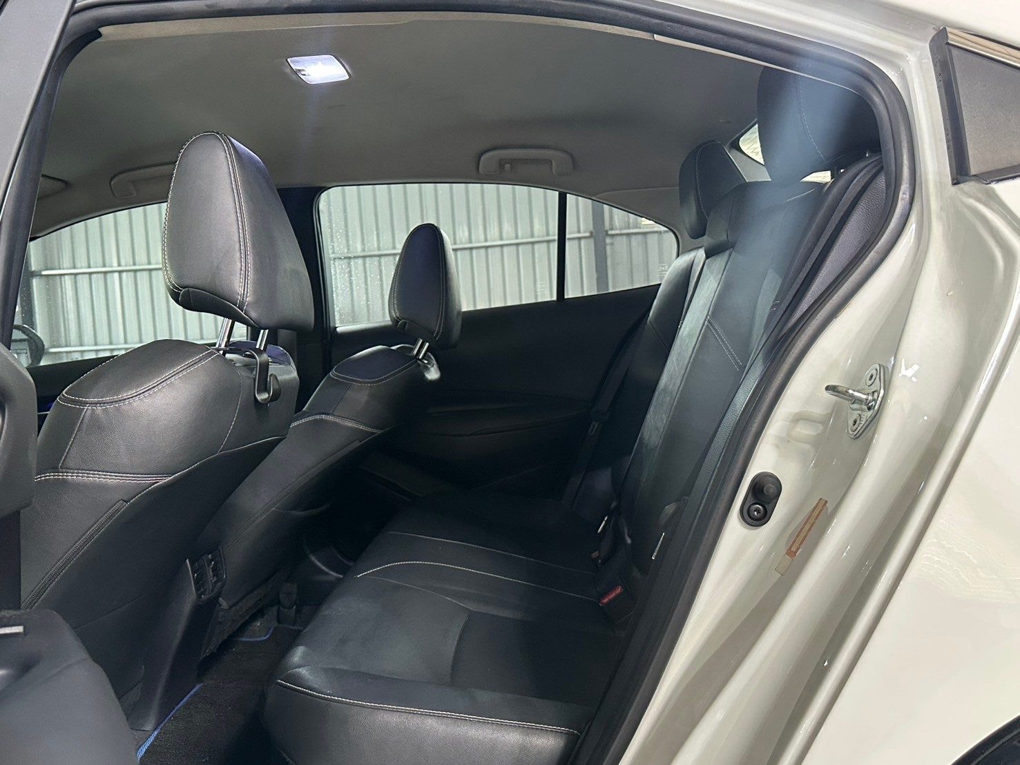 2020 Toyota Altis 油電 拉線 照片 7